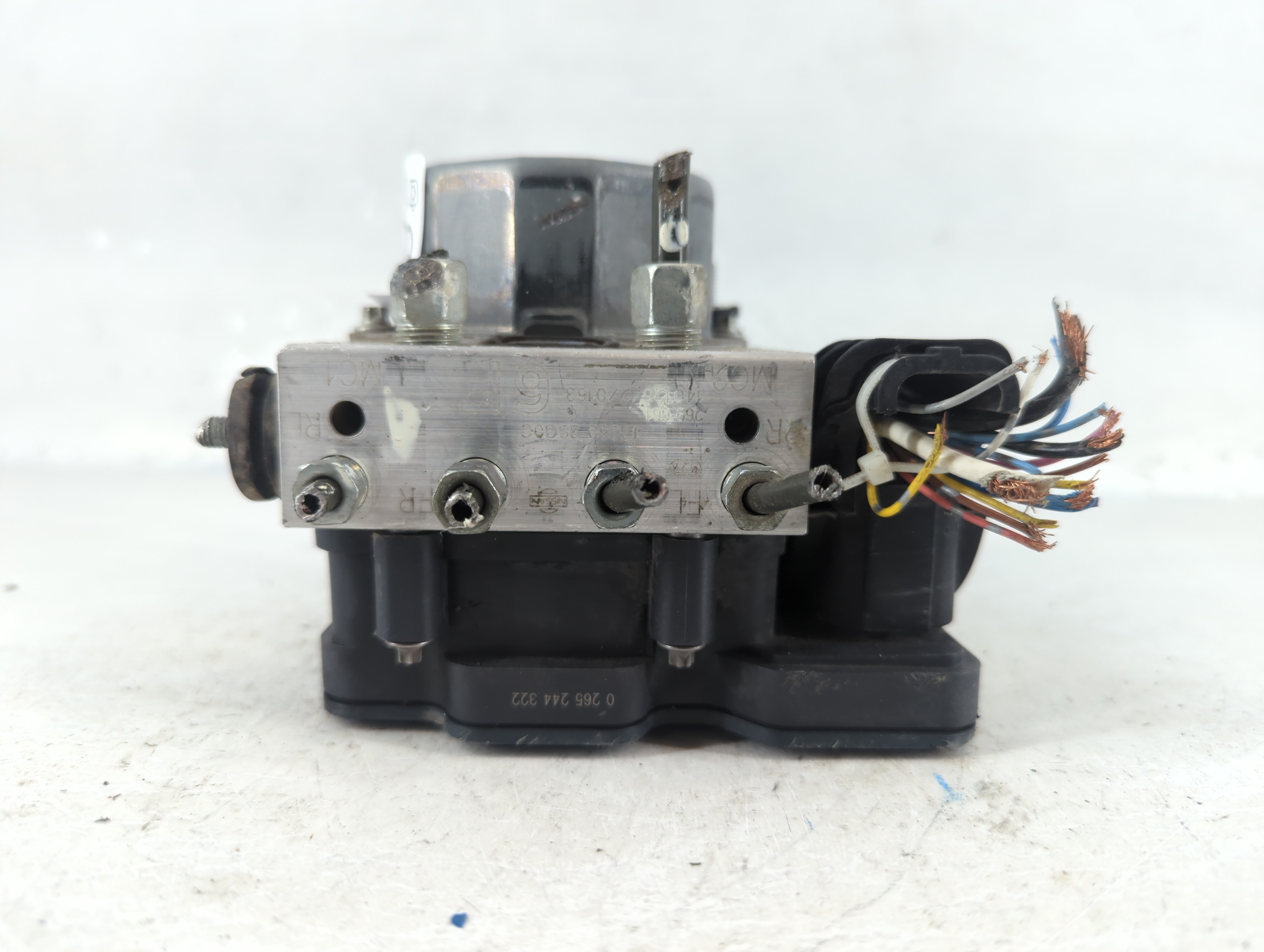 2014-2015 Nissan Sentra Abs Pump Control Module 852241 - Oemusedautoparts1.com