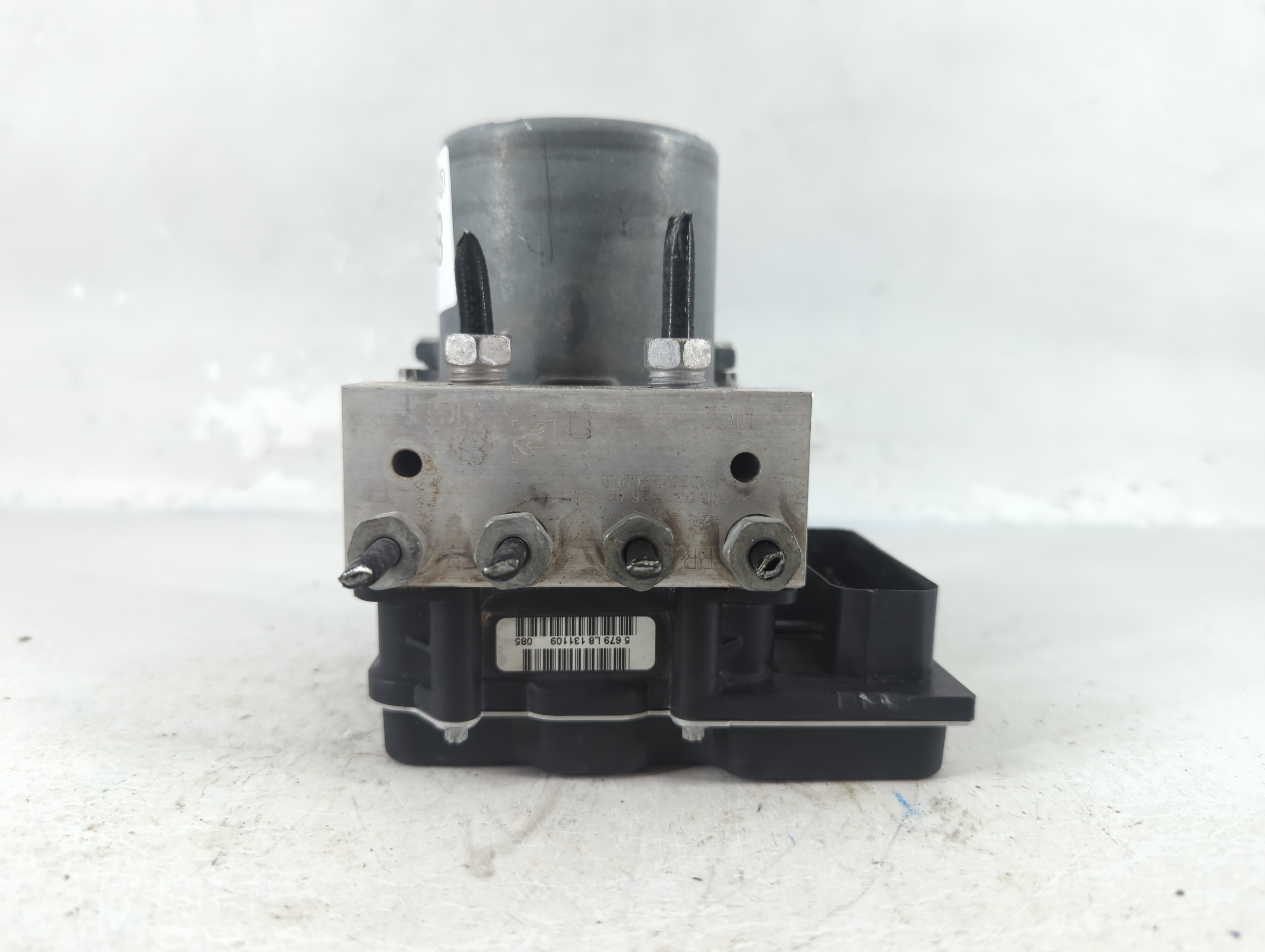 2010-2011 Chevrolet Camaro Abs Pump Control Module 852242 - Oemusedautoparts1.com