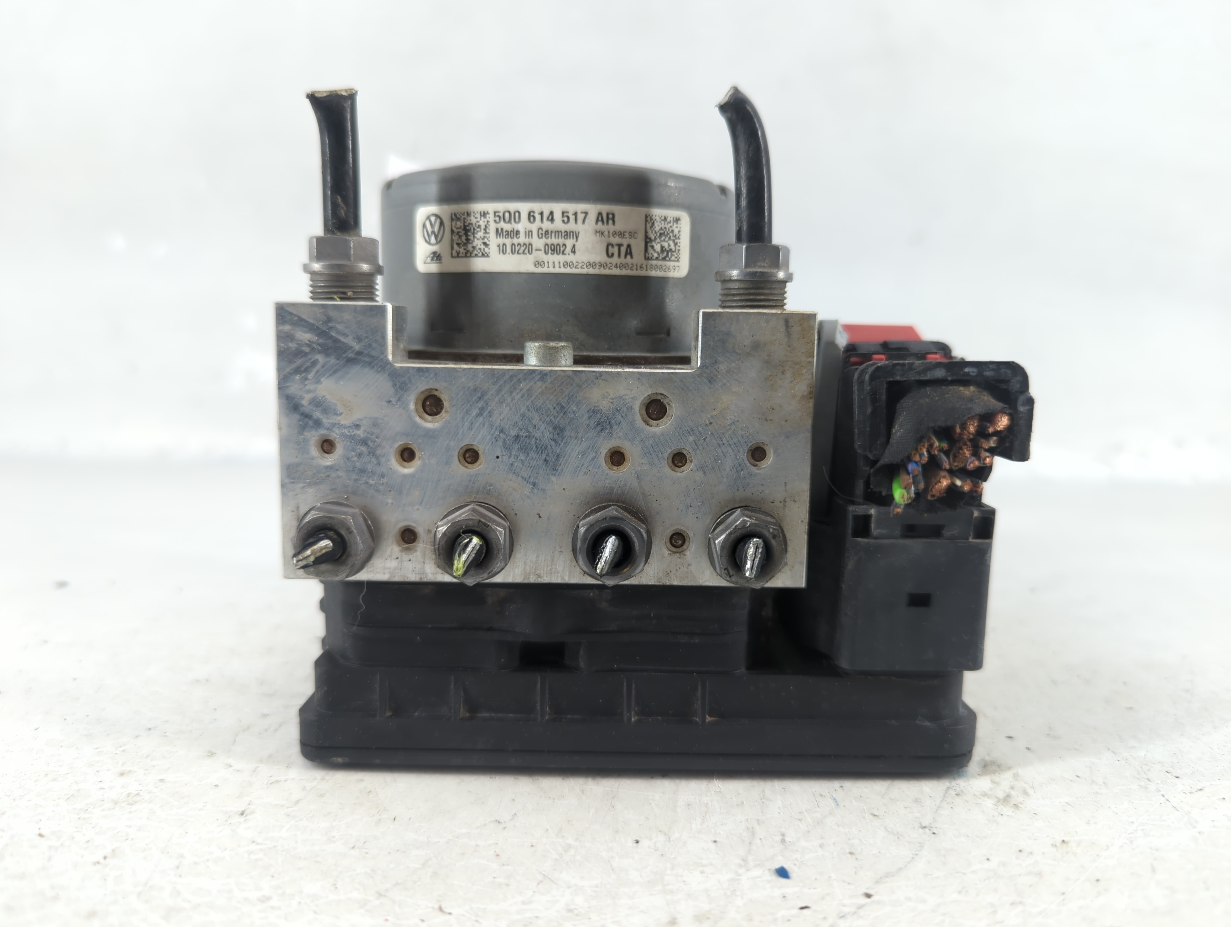 2017-2018 Audi A3 Abs Pump Control Module 852250 - Oemusedautoparts1.com