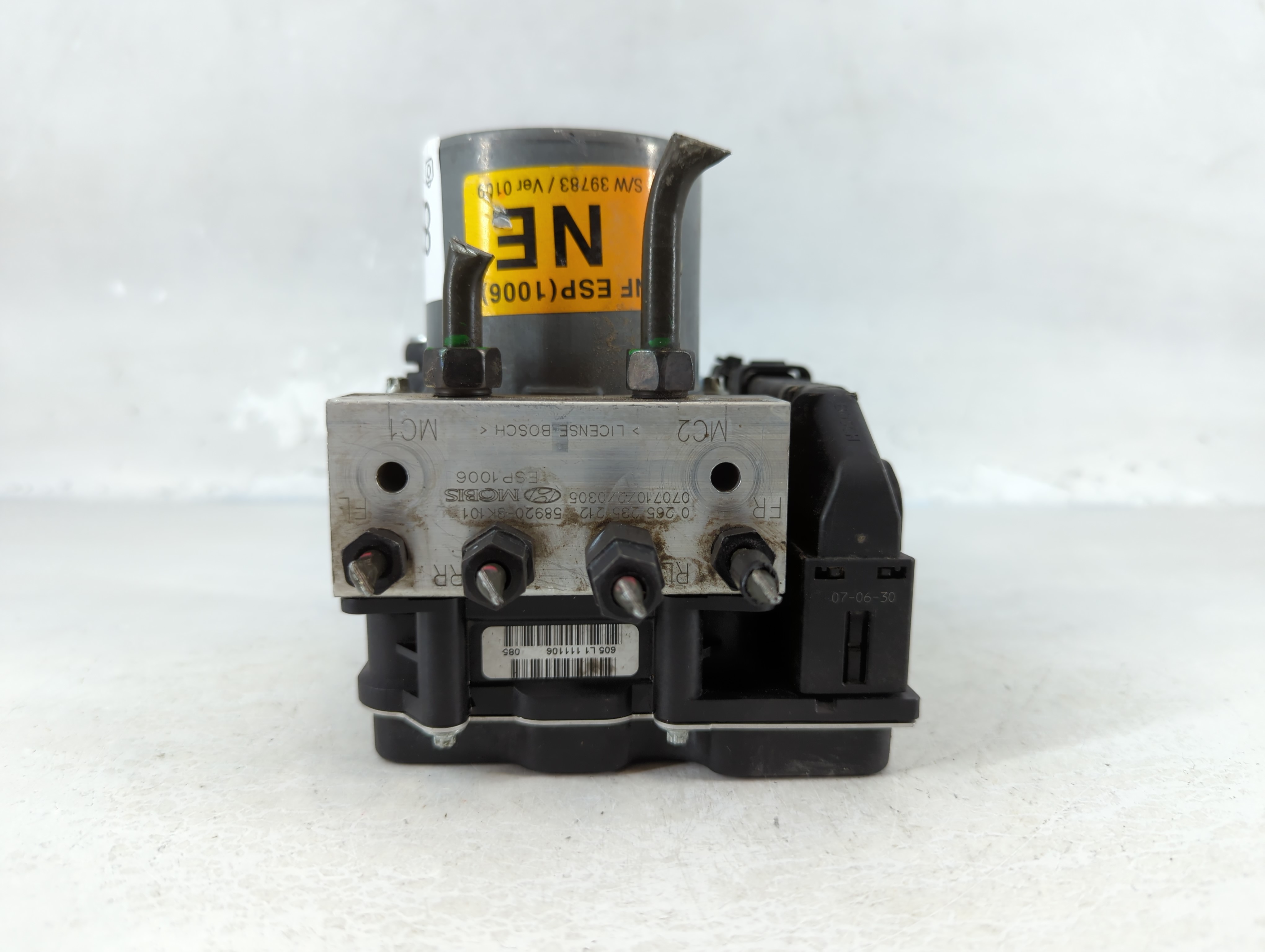 2006-2008 Hyundai Sonata Abs Pump Control Module 852292 - Oemusedautoparts1.com