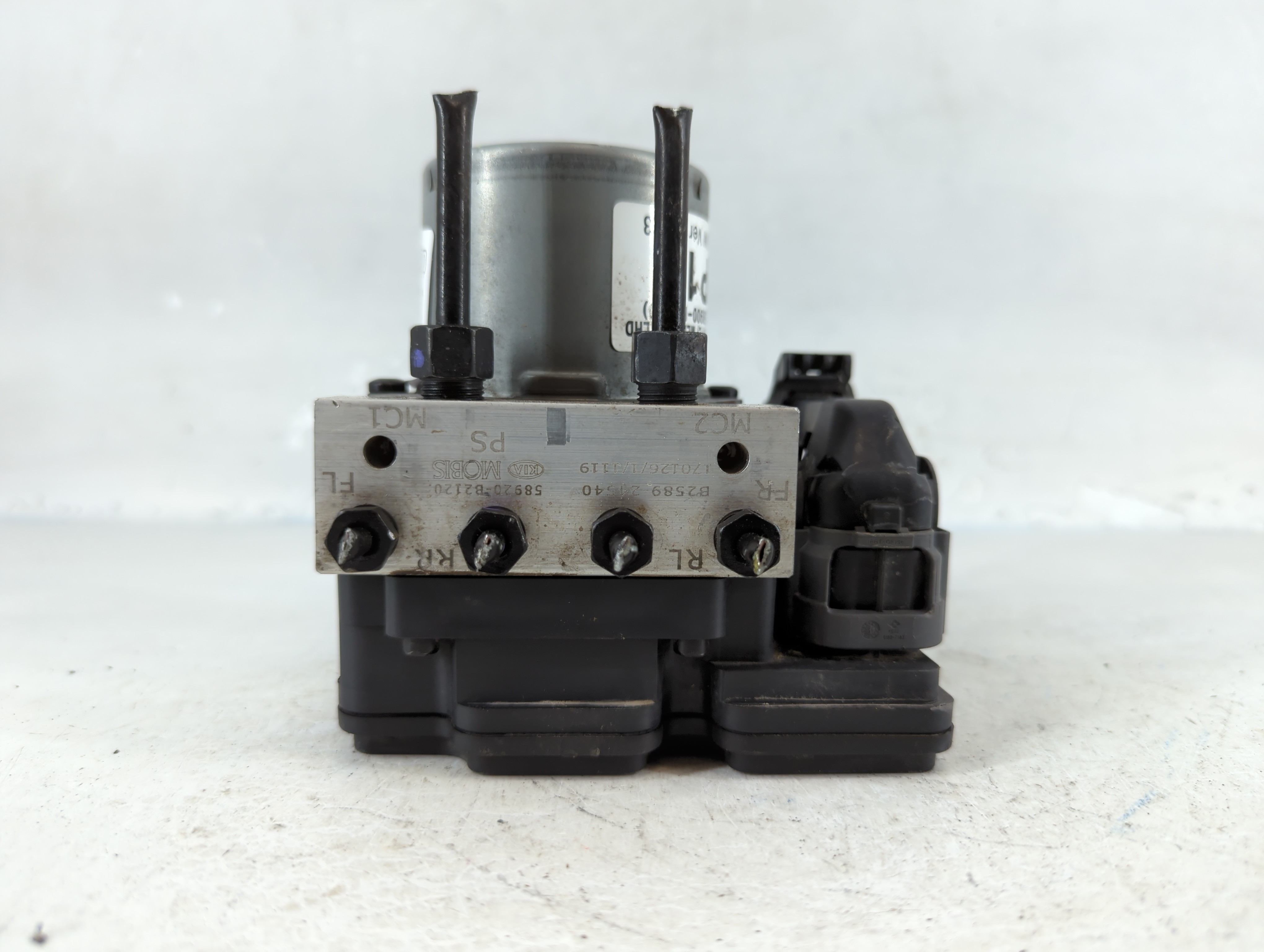 2017-2019 Kia Soul Abs Pump Control Module 852297 - Oemusedautoparts1.com
