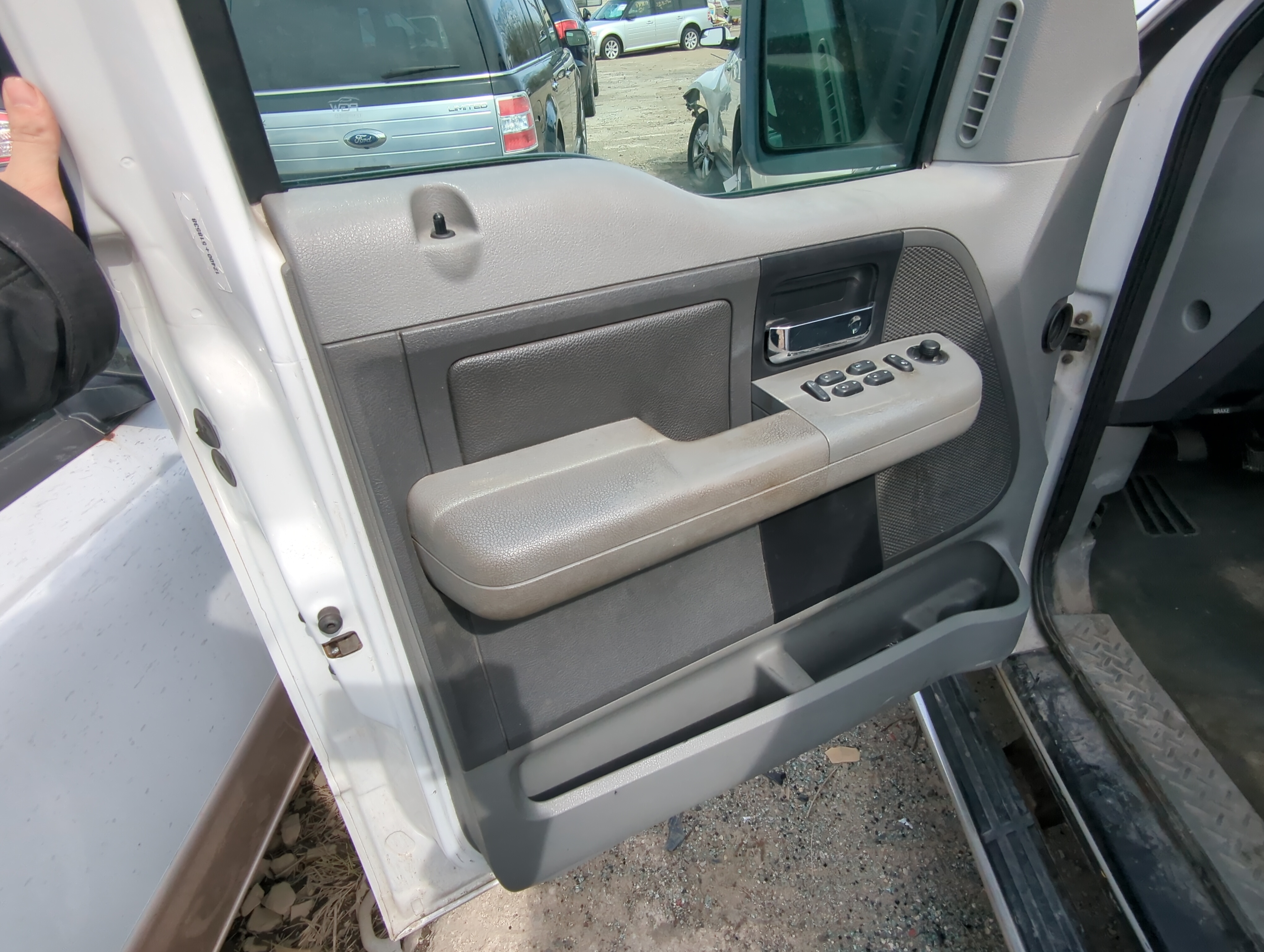 2004 Ford Ford F150 Pickup Front Left Driver Interior Door Panel Trim 852318 - Oemusedautoparts1.com