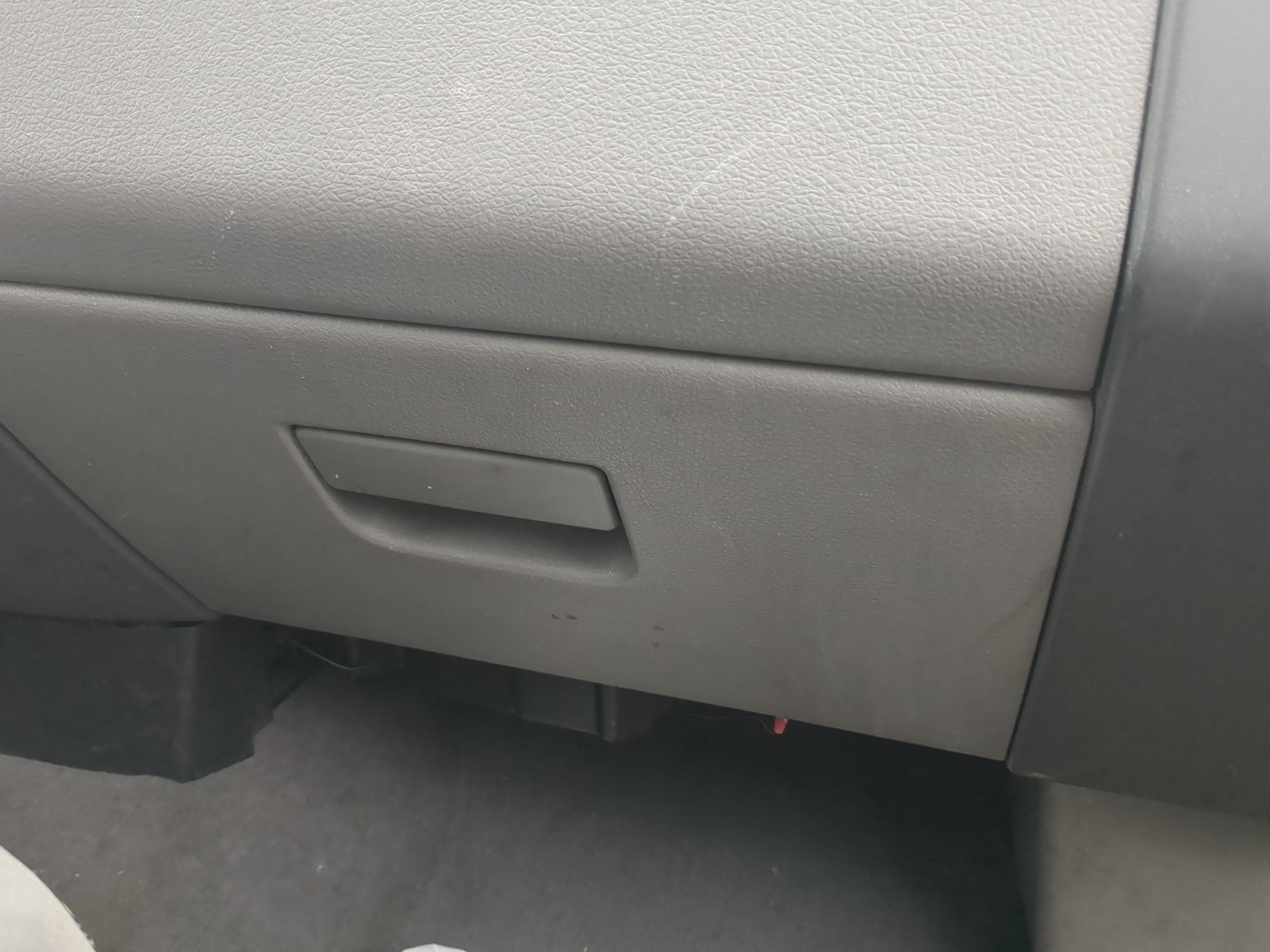 2004 Ford Ford F150 Pickup Passenger Glove Box Door Storage Compartment 852319 - Oemusedautoparts1.com