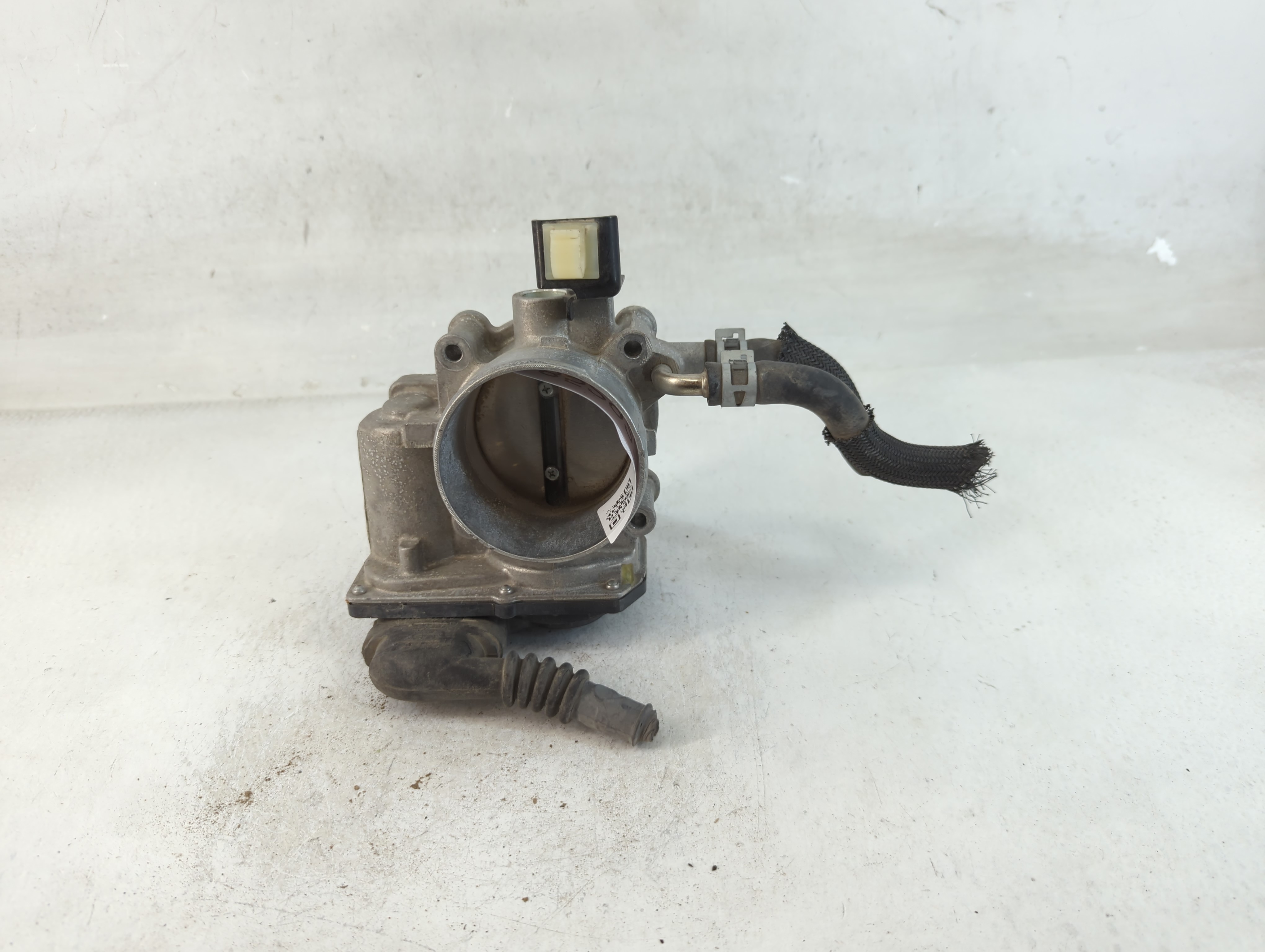 2010-2017 Toyota Camry Throttle Body 852927 - Oemusedautoparts1.com