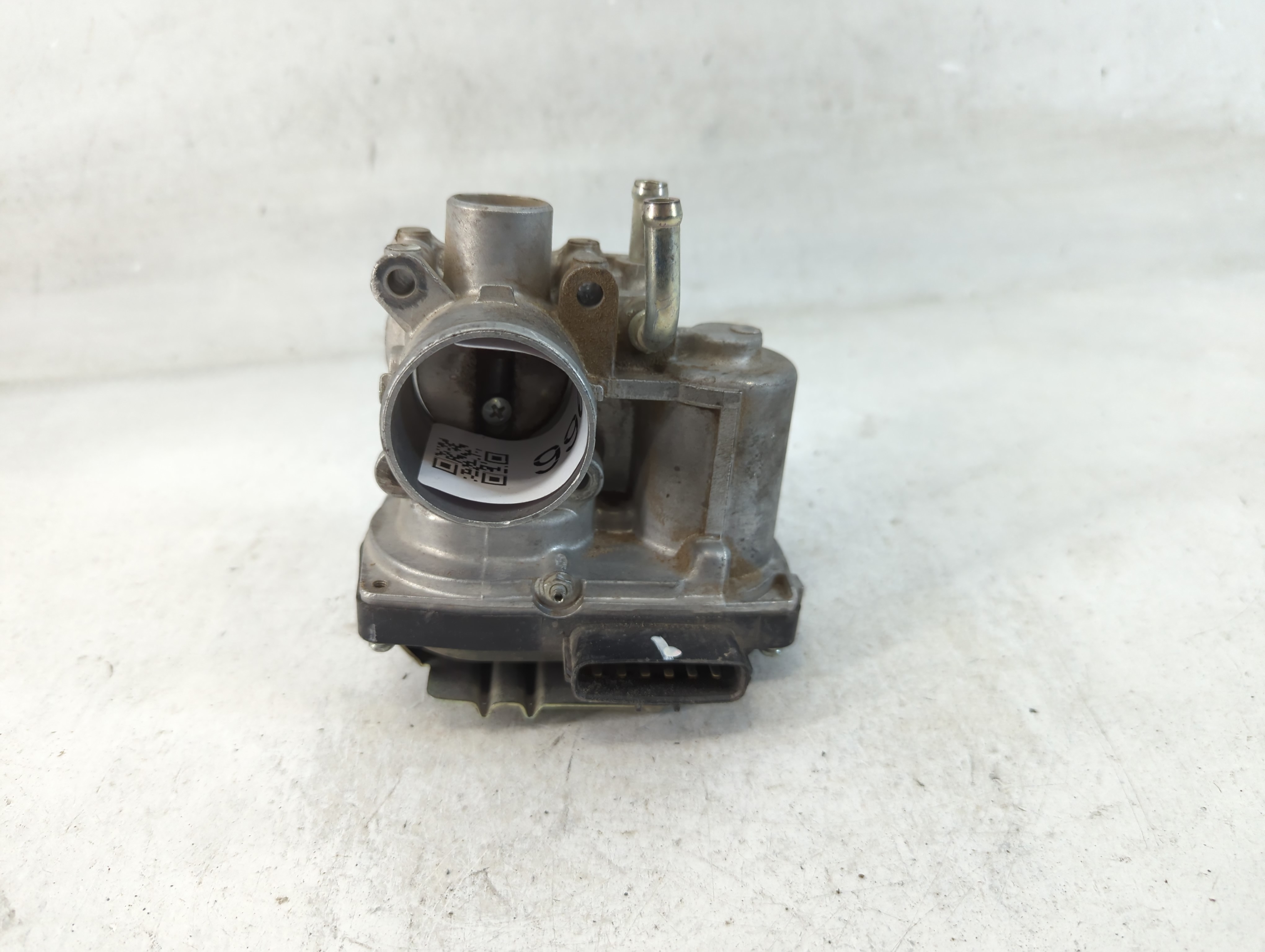 2014-2014 Mitsubishi Mirage Throttle Body 852966 - Oemusedautoparts1.com