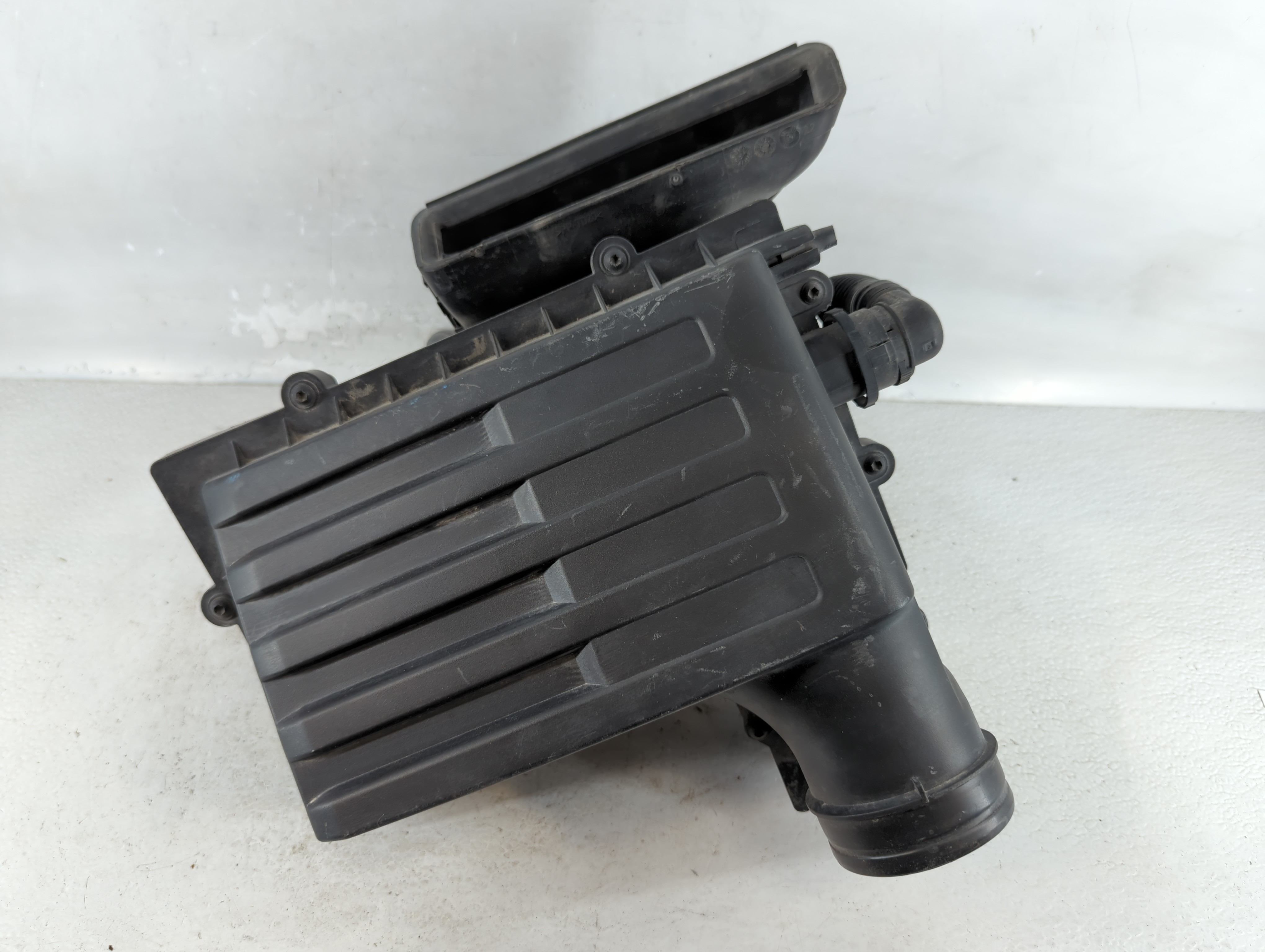 Picture of 2015-2017 Audi A3 Air Cleaner Intake-duct Hose Tube 853002