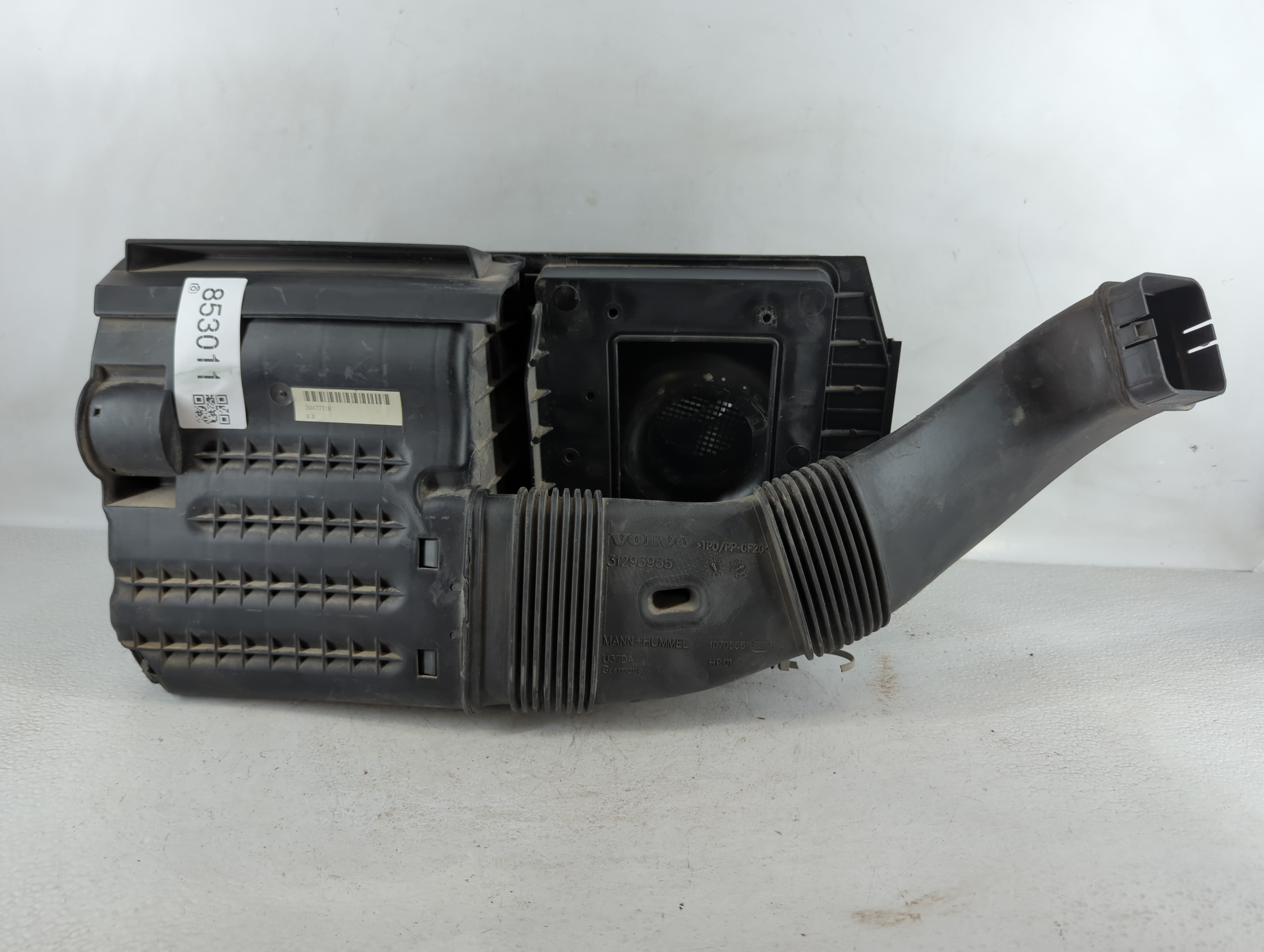 Picture of 2012 Volvo S60 Air Cleaner Intake-duct Hose Tube 853011