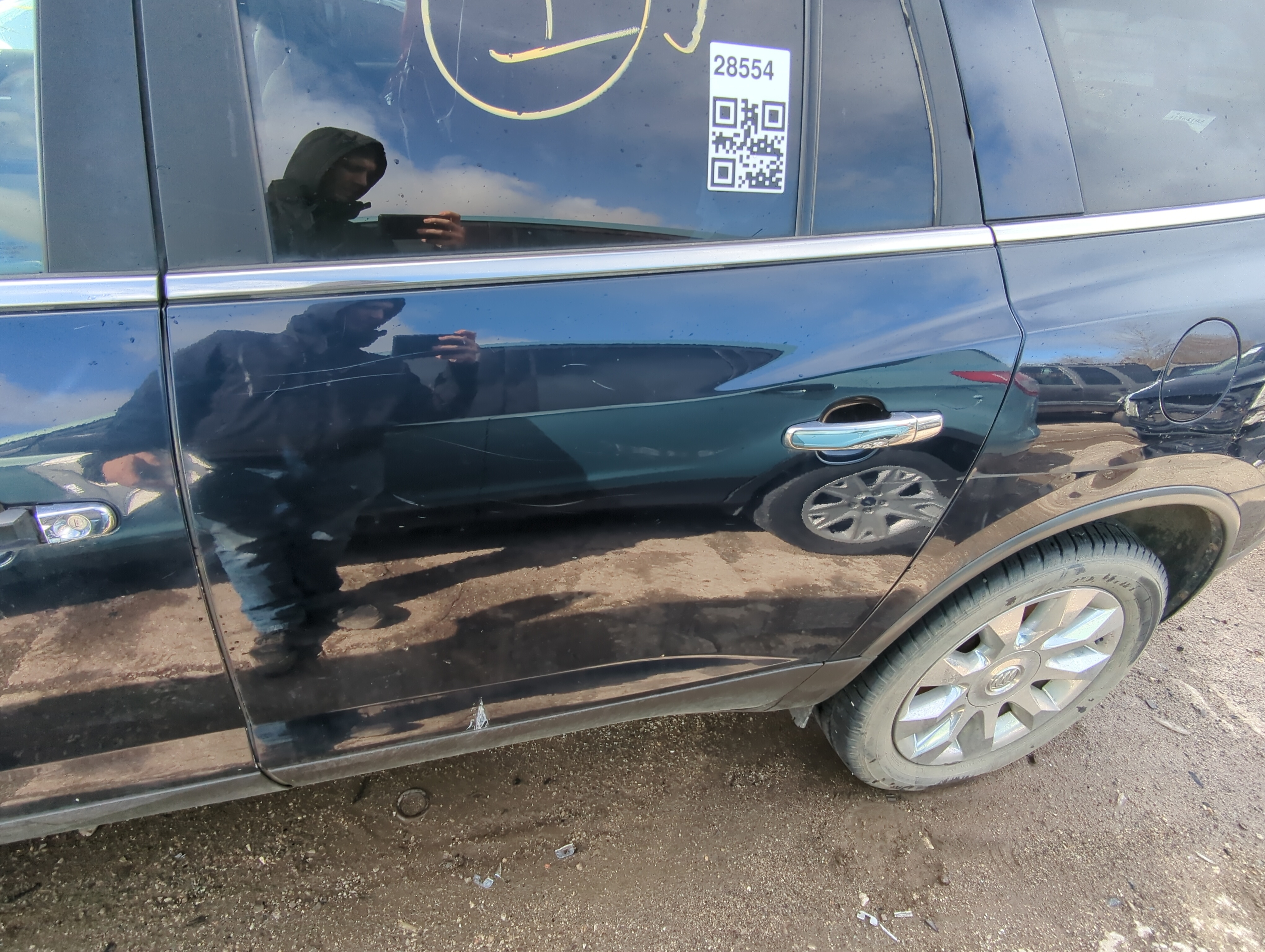 Picture of 2008-2017 Buick Enclave Driver Rear Door Oem 853173