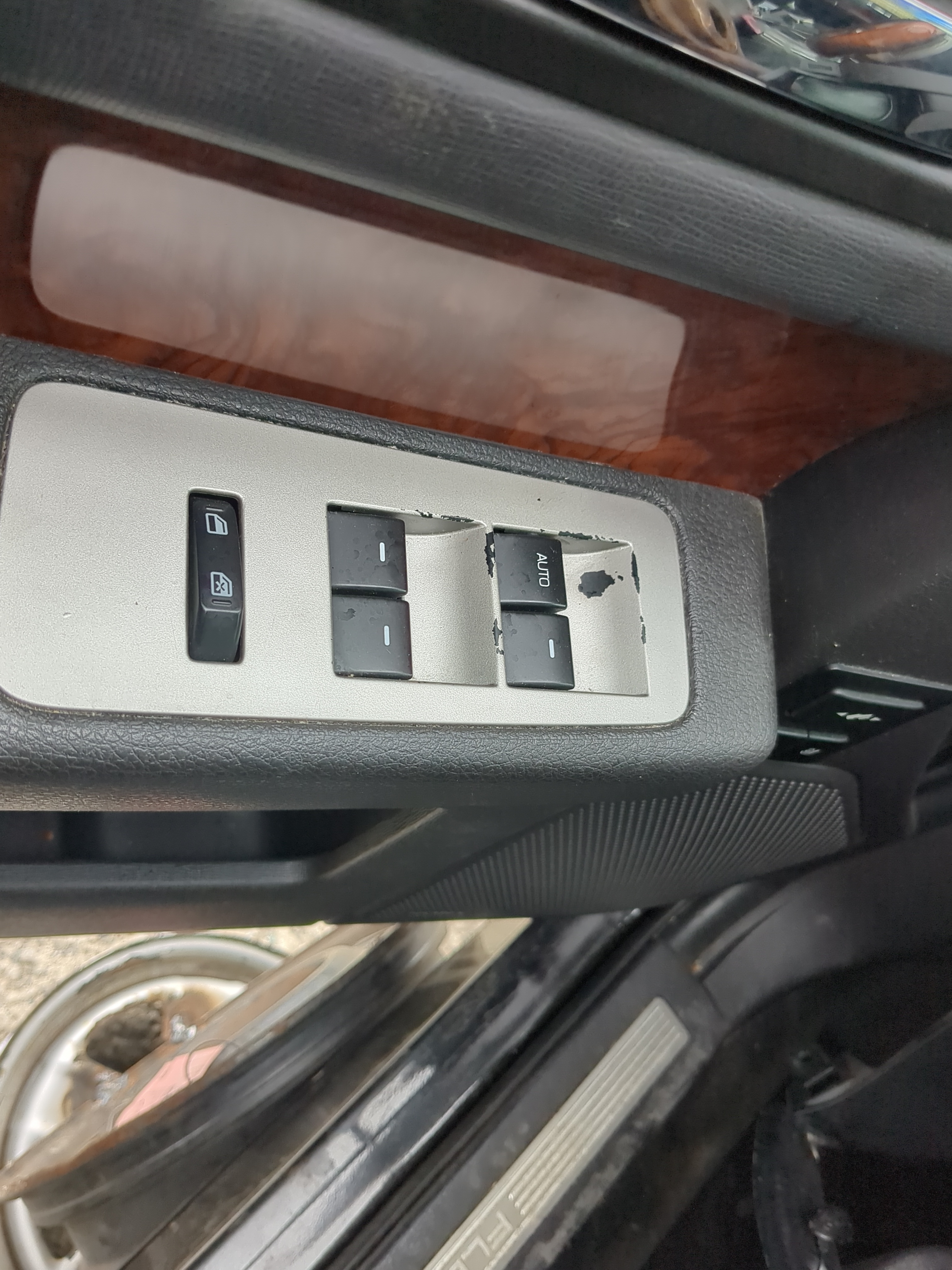 Picture of 2009-2012 Ford Flex Driver Left Door Master Power Window Switch 853318