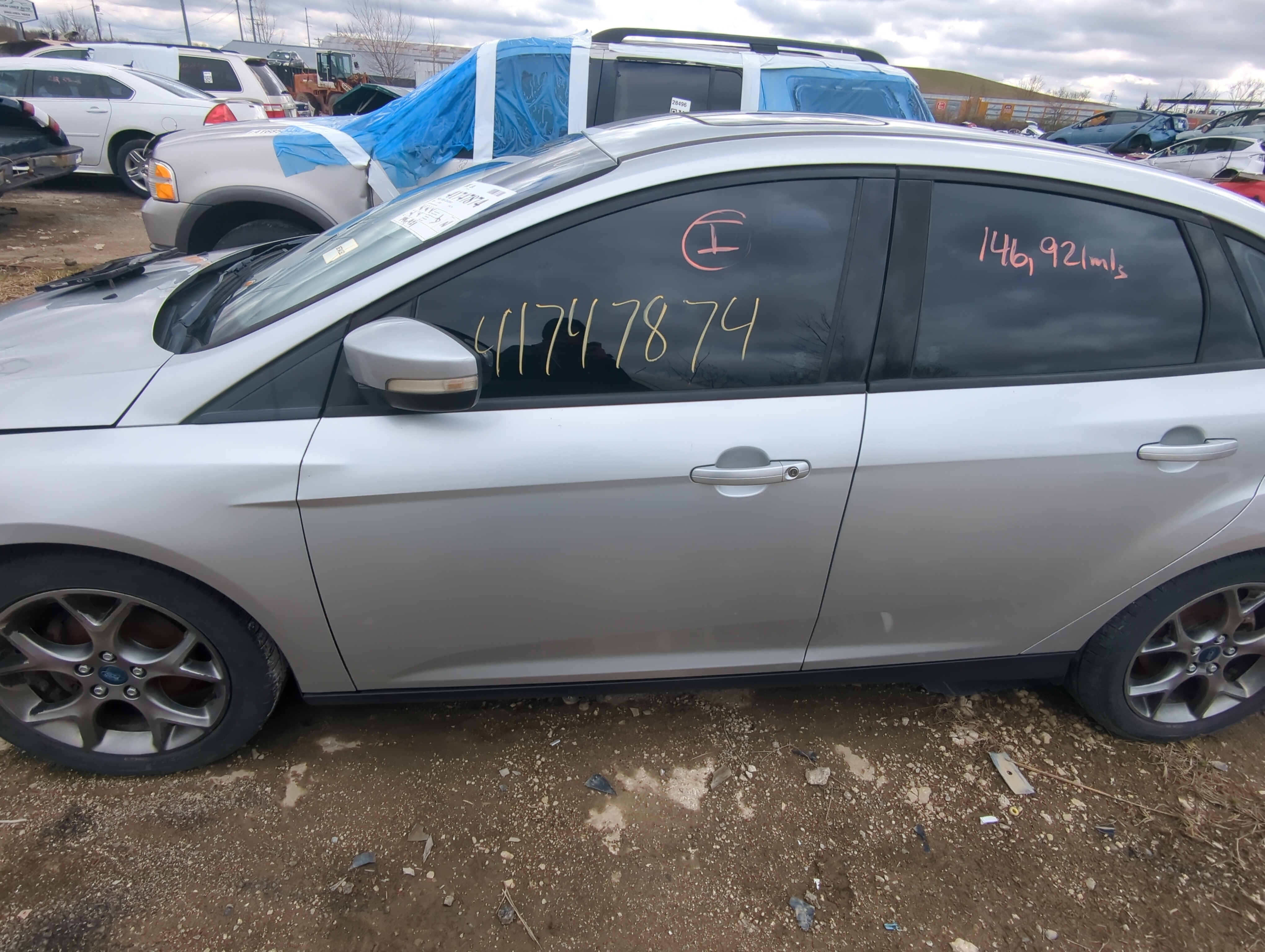 2012-2014 Ford Focus Driver Front Door Oem 854037 - Oemusedautoparts1.com