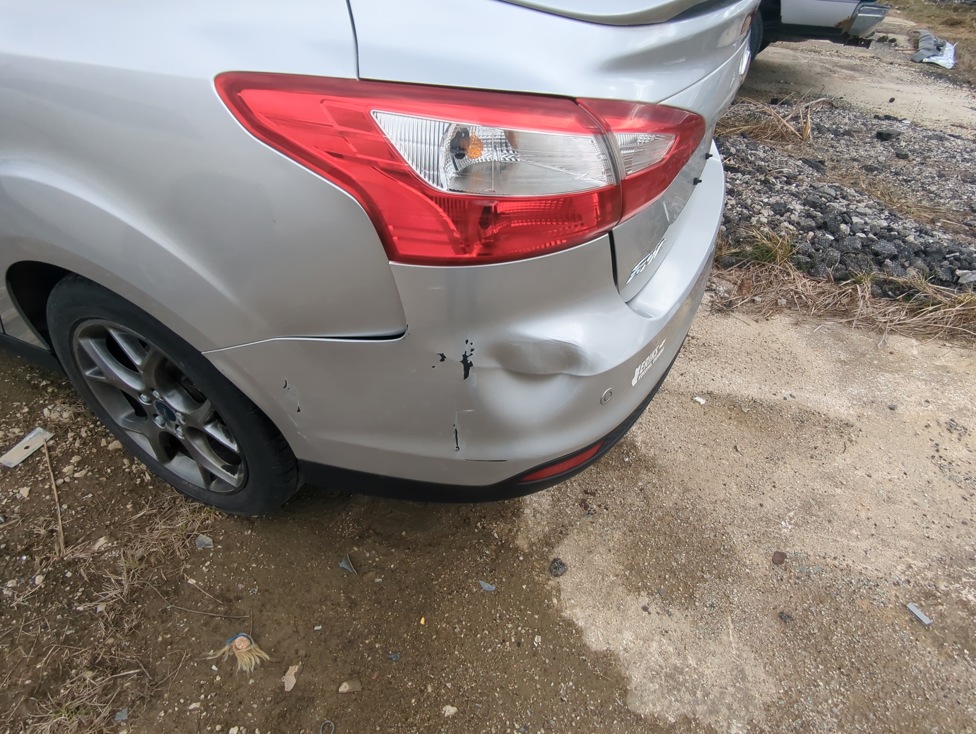 2012-2014 Ford Focus Rear Bumper Assembly Oem 854059 - Oemusedautoparts1.com
