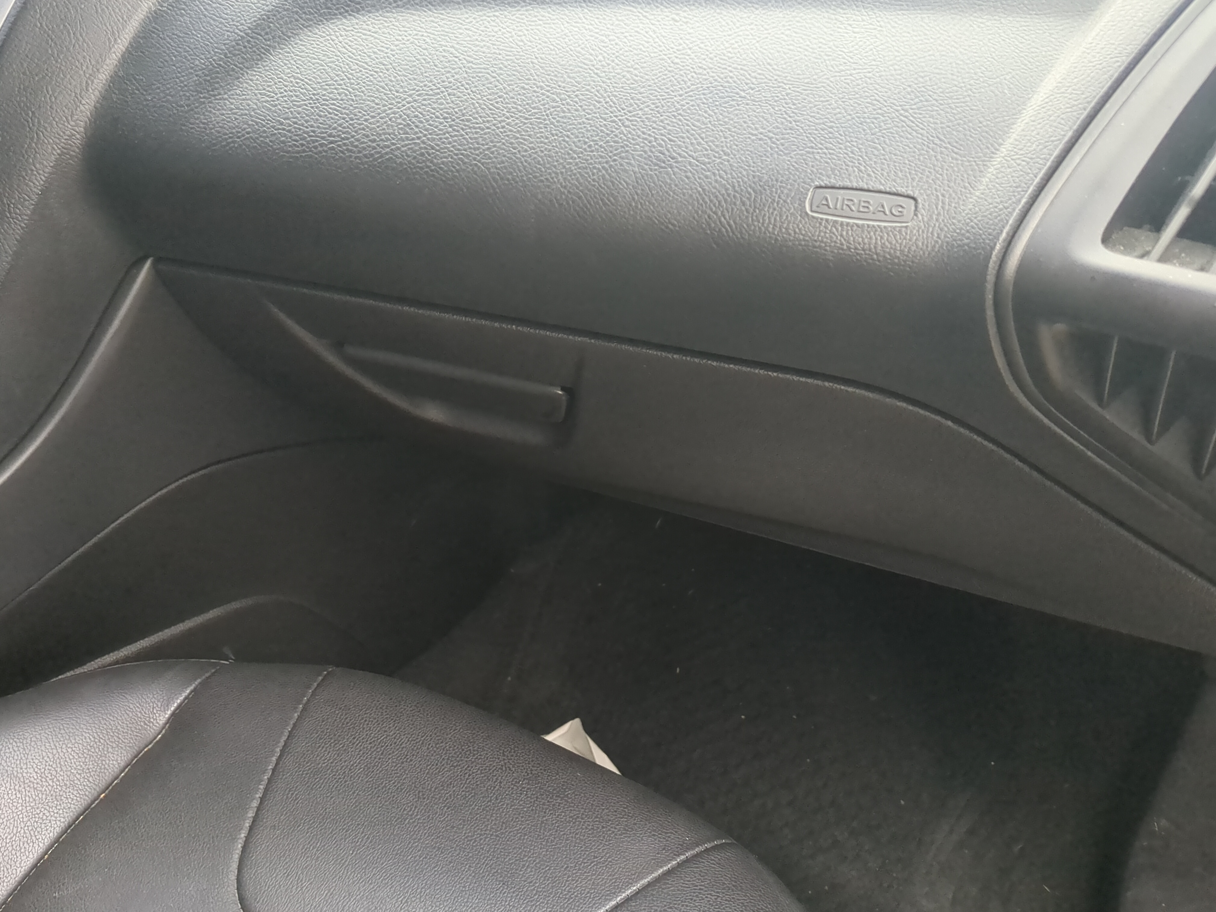 2013 Ford Focus Passenger Glove Box Door Storage Compartment 854110 - Oemusedautoparts1.com