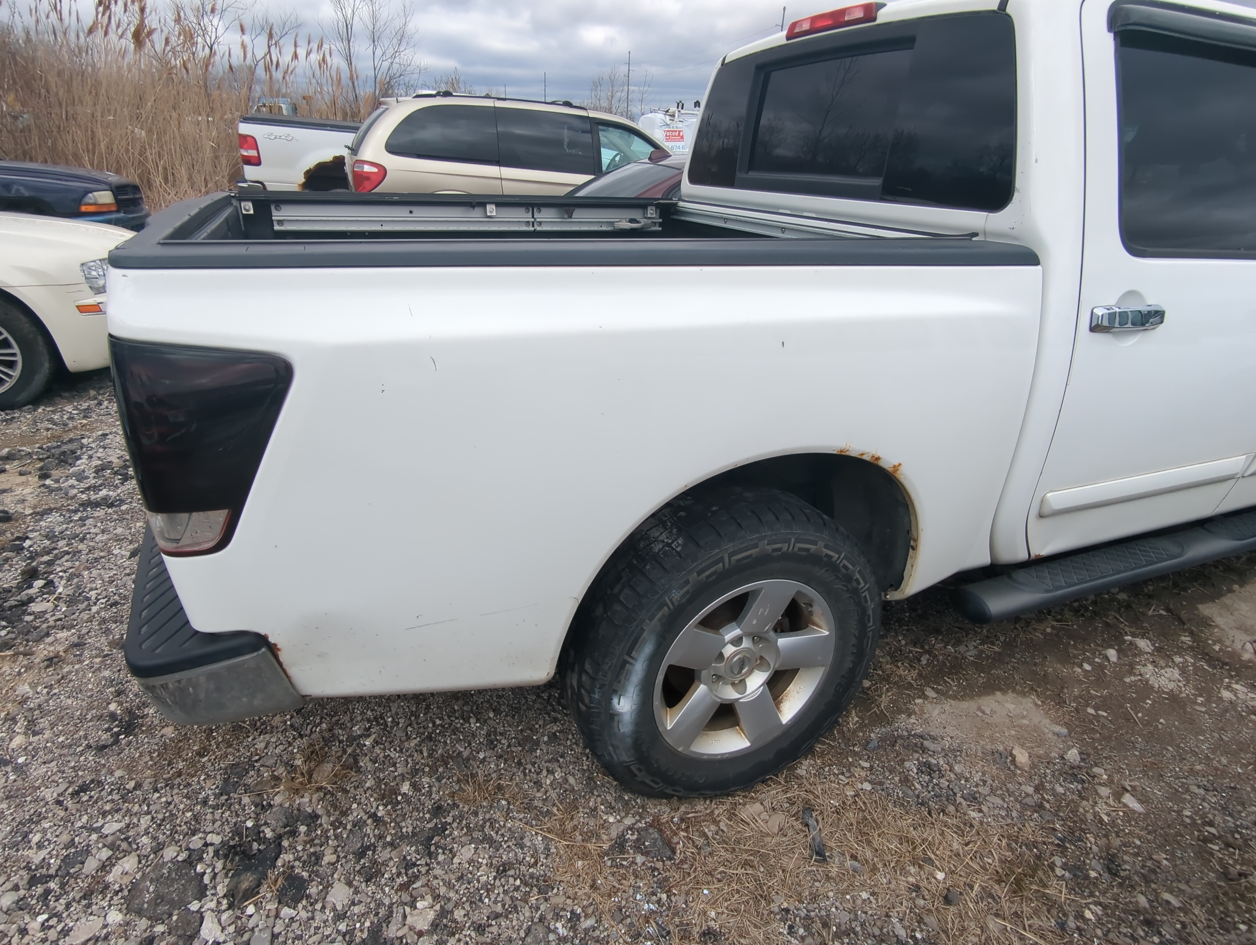 2010 Nissan Titan Passenger Rear Door Oem 854242 - Oemusedautoparts1.com