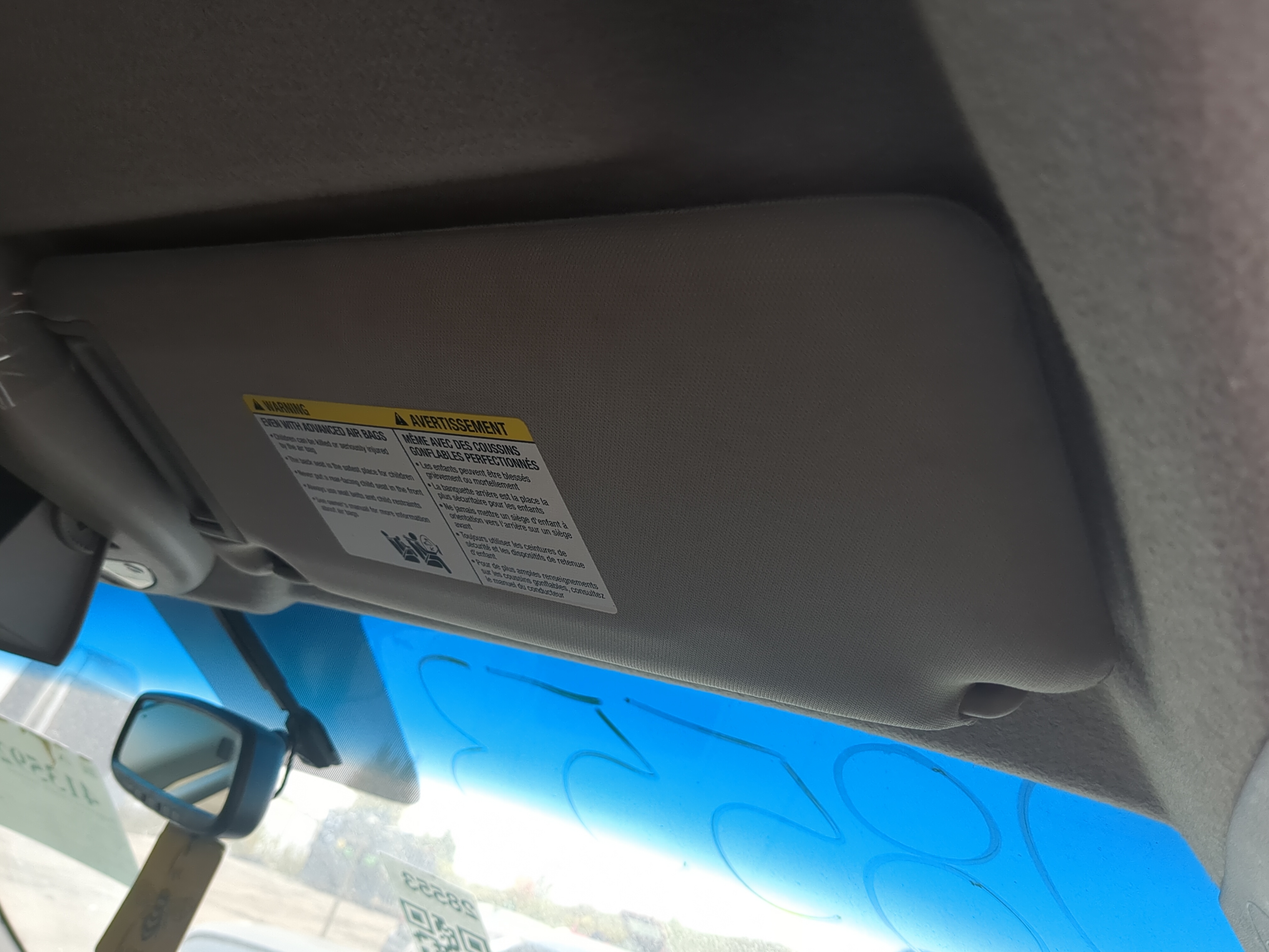 Picture of Nissan Titan Passenger Sun Visor Mirror Right Sunvisor 854267