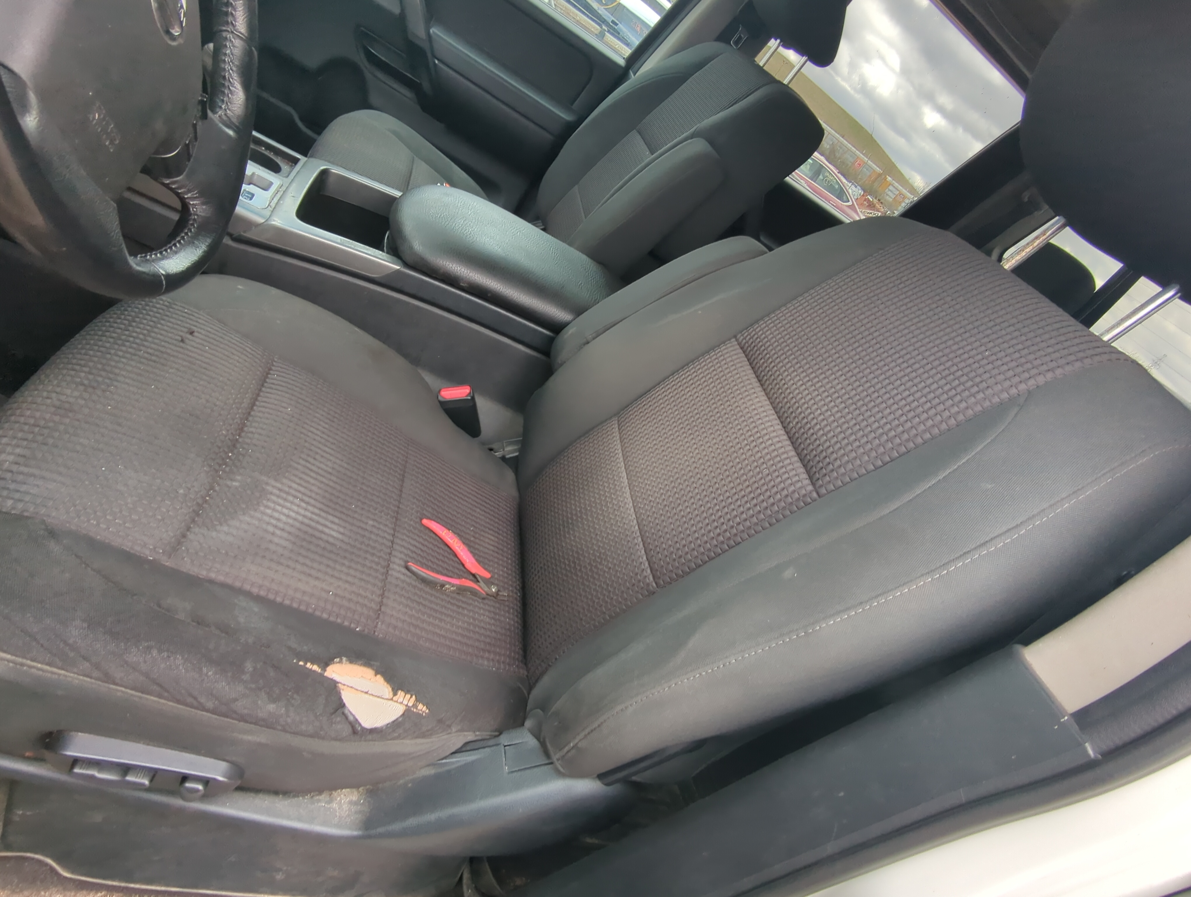 2010 Nissan Titan Driver Front Seat Oem 854303 - Oemusedautoparts1.com