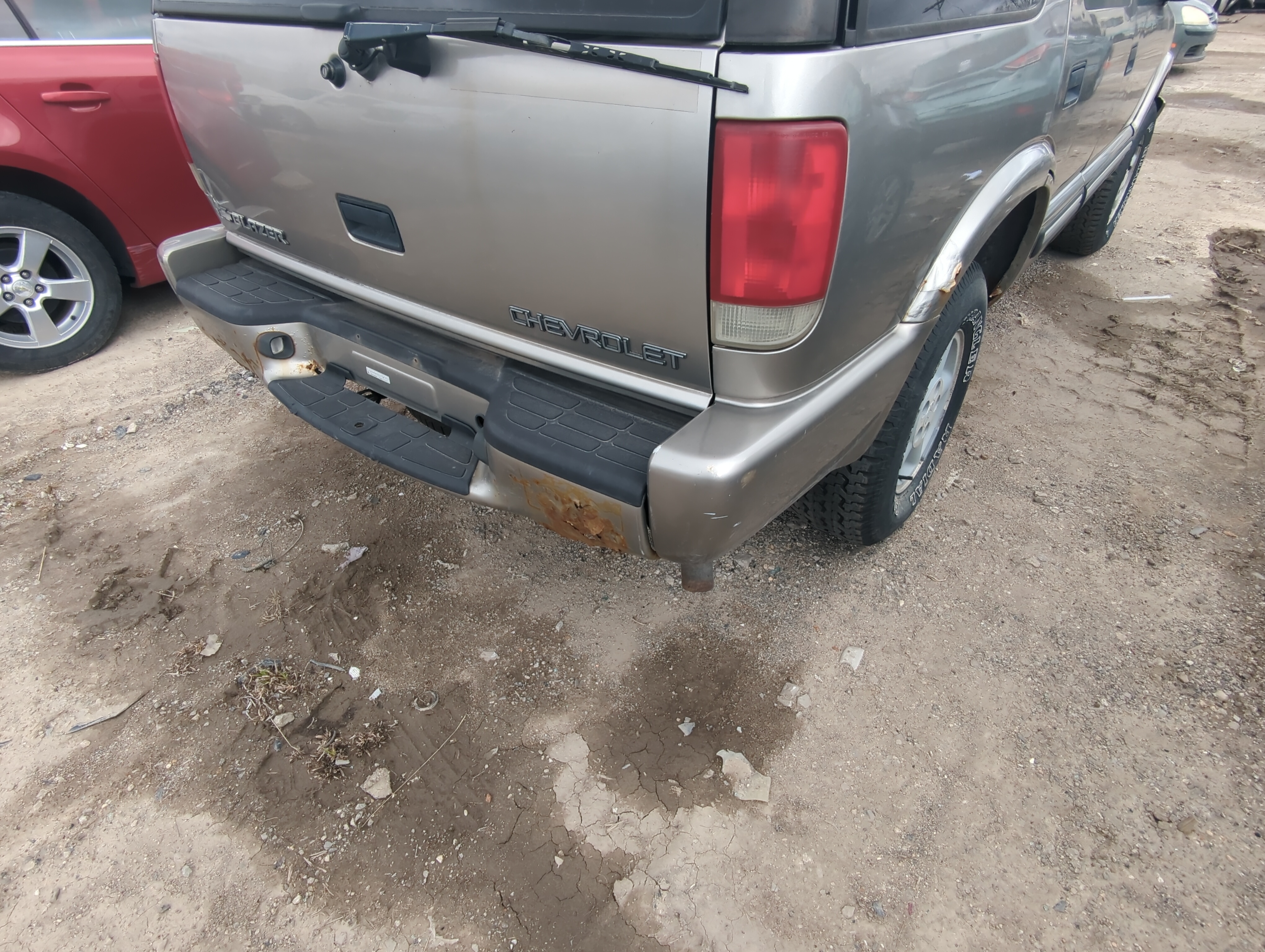 Picture of Chevrolet Blazer S10/jimmy S15 Rear Bumper Assembly Oem 854391