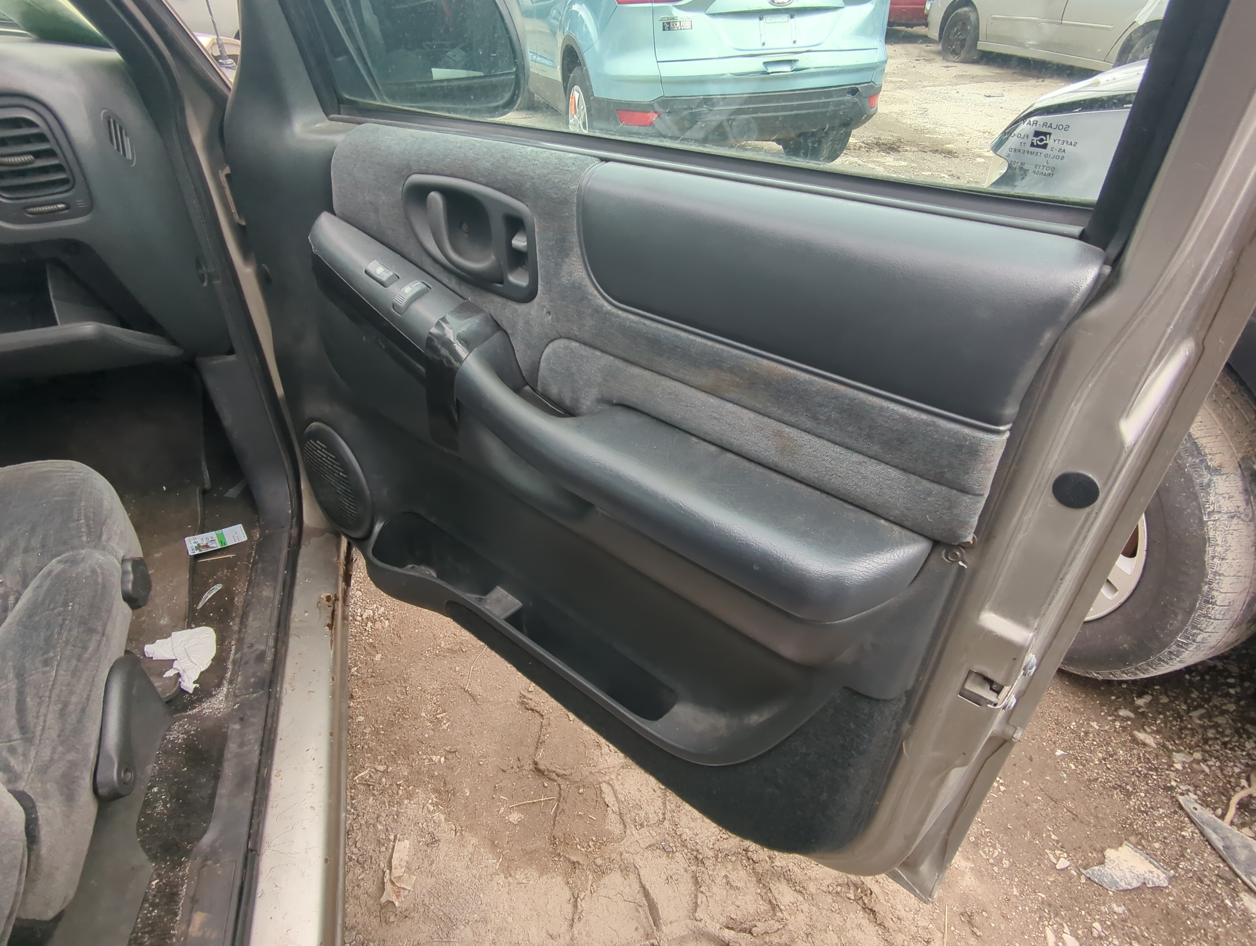 Picture of Door Panels 2000 CHEVROLET BLAZER S10/JIMMY S15