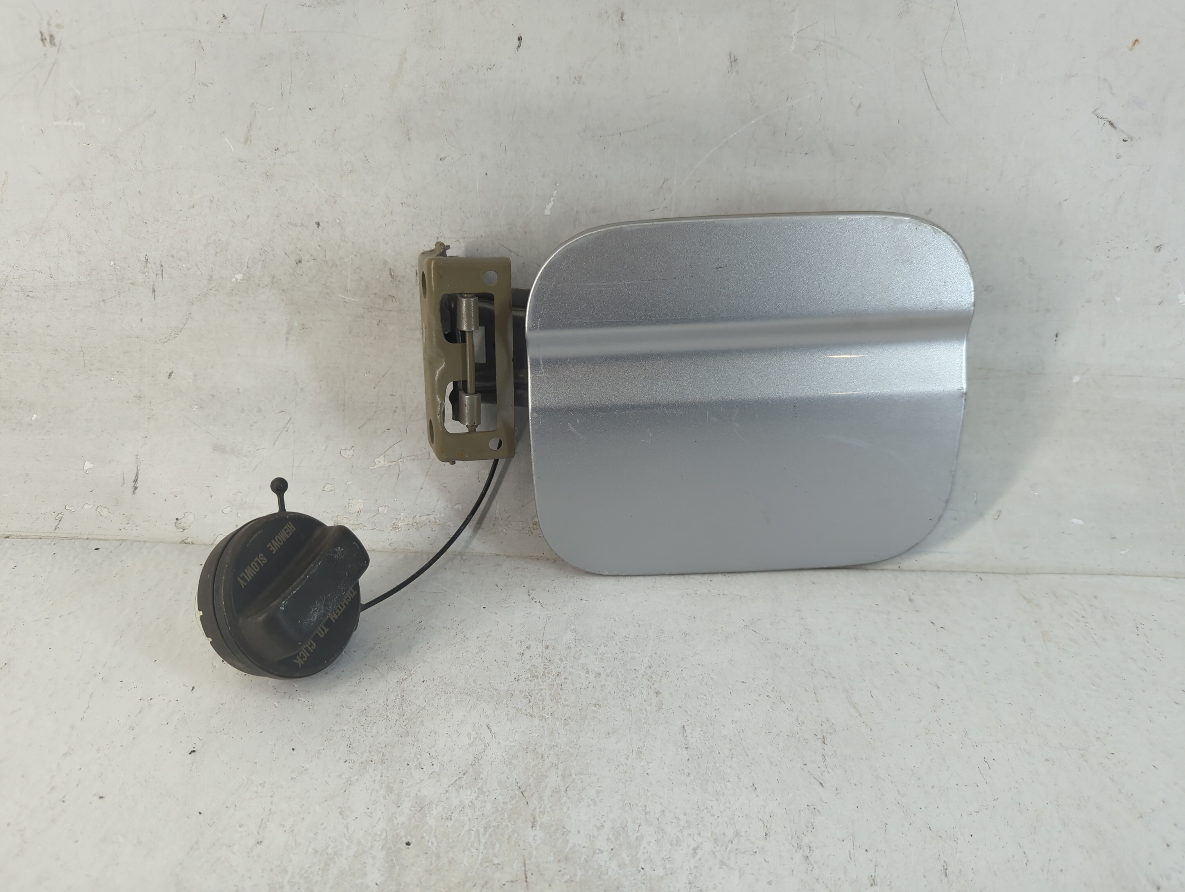 Picture of 2007 Acura Tl Fuel Tank Door Lid Gas Tank Grey 855267