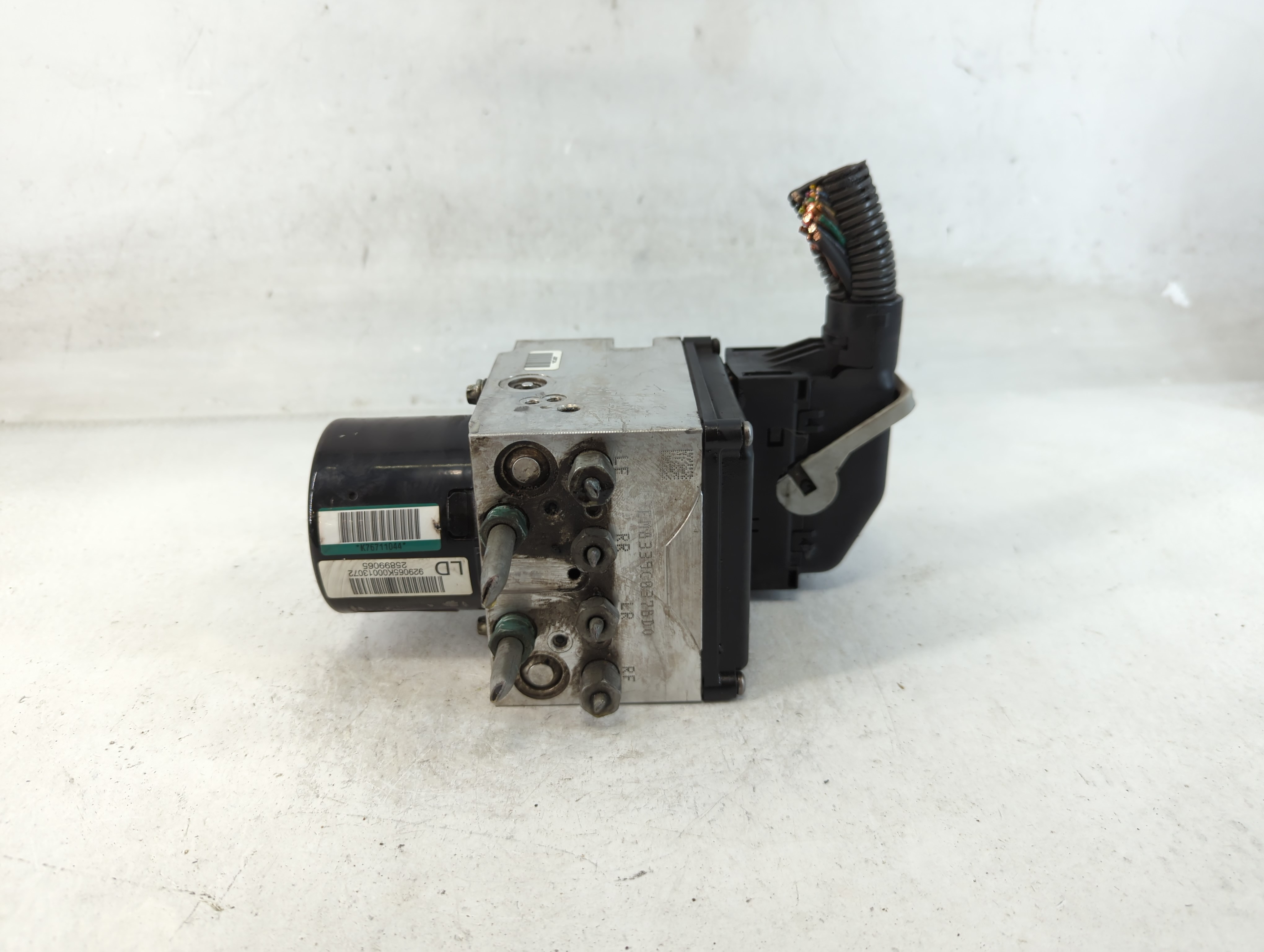 2008-2011 Cadillac Dts Abs Pump Control Module 855432 - Oemusedautoparts1.com