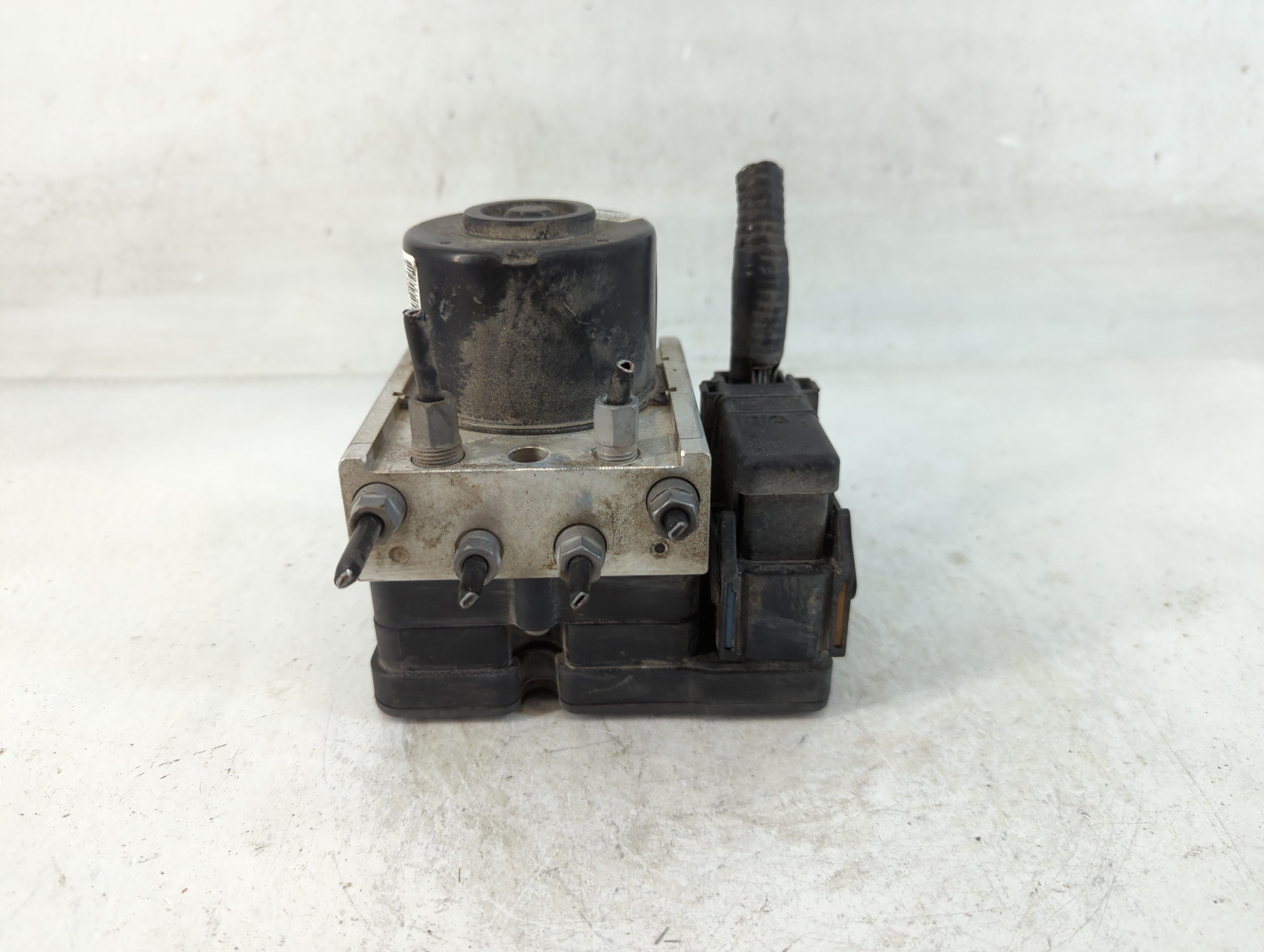 Picture of 2004-2009 Mazda 3 Abs Pump Control Module 855440