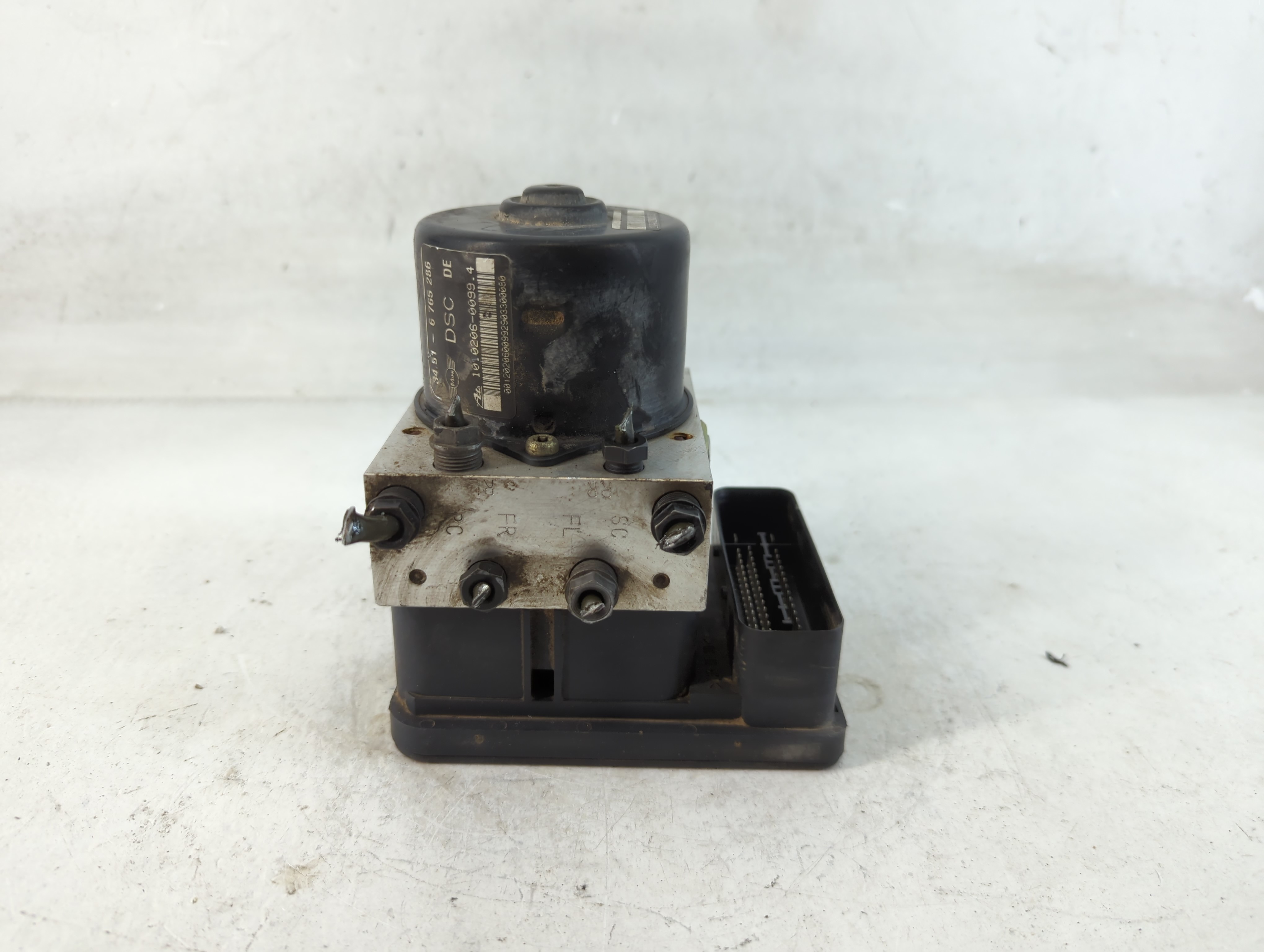 2004 Mini Cooper Abs Pump Control Module 855504 - Oemusedautoparts1.com