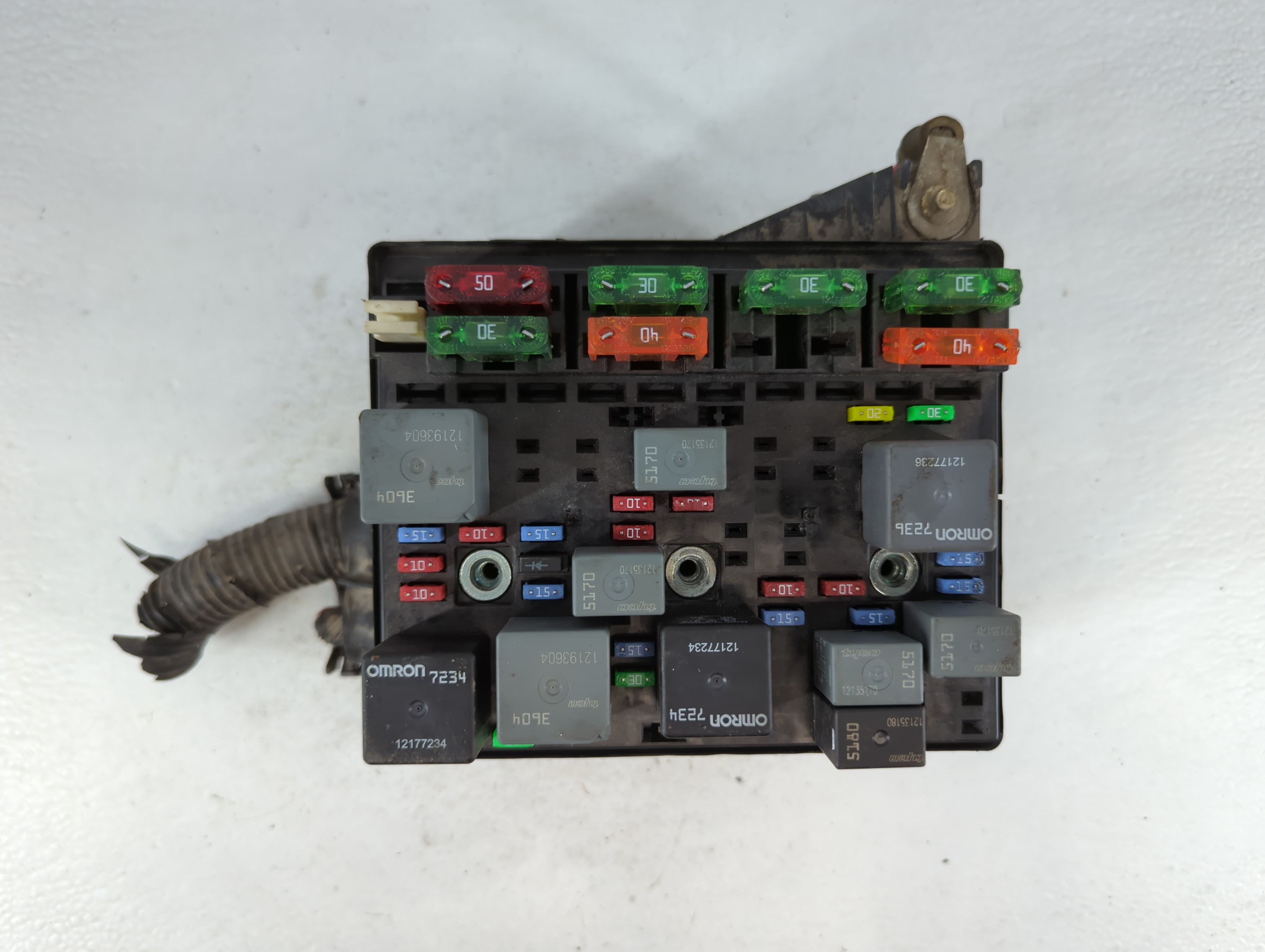 2001-2002 Pontiac Grand Am Fusebox Fuse Box Relay Module 22686944 855570 - Oemusedautoparts1.com