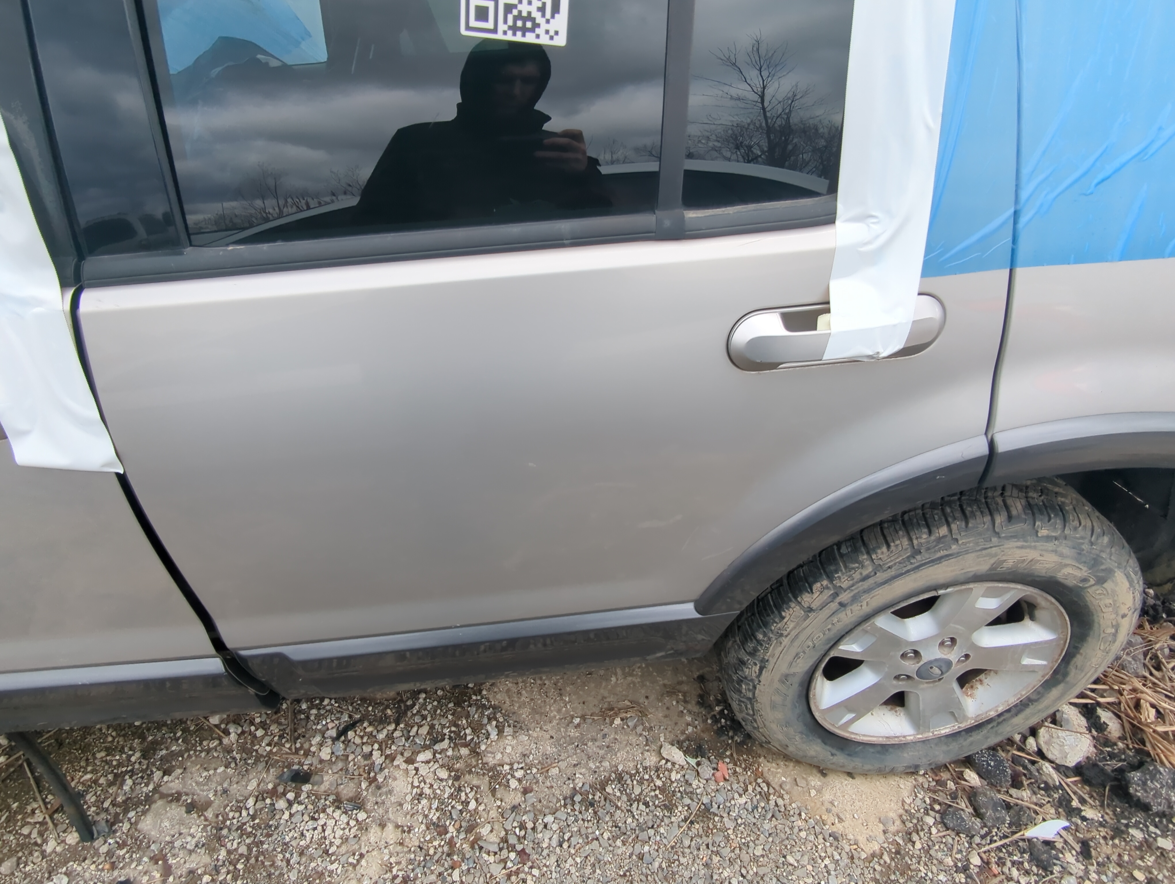 Picture of Ford Explorer Driver Rear Door Oem 855711