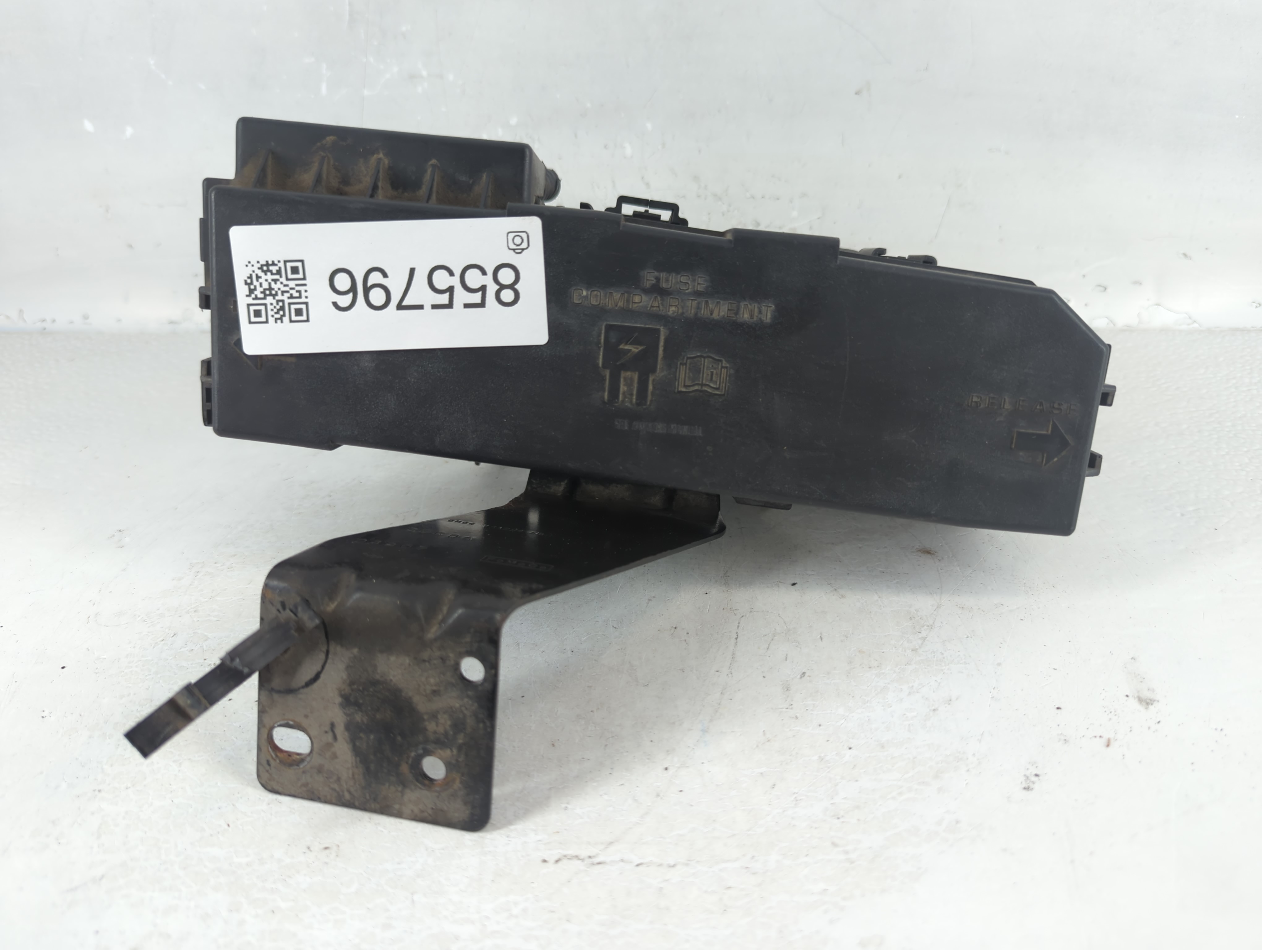 2008-2008 Mercury Mariner Fusebox Fuse Box Relay Module 8m64 14a254 Ab 855796 - Oemusedautoparts1.com