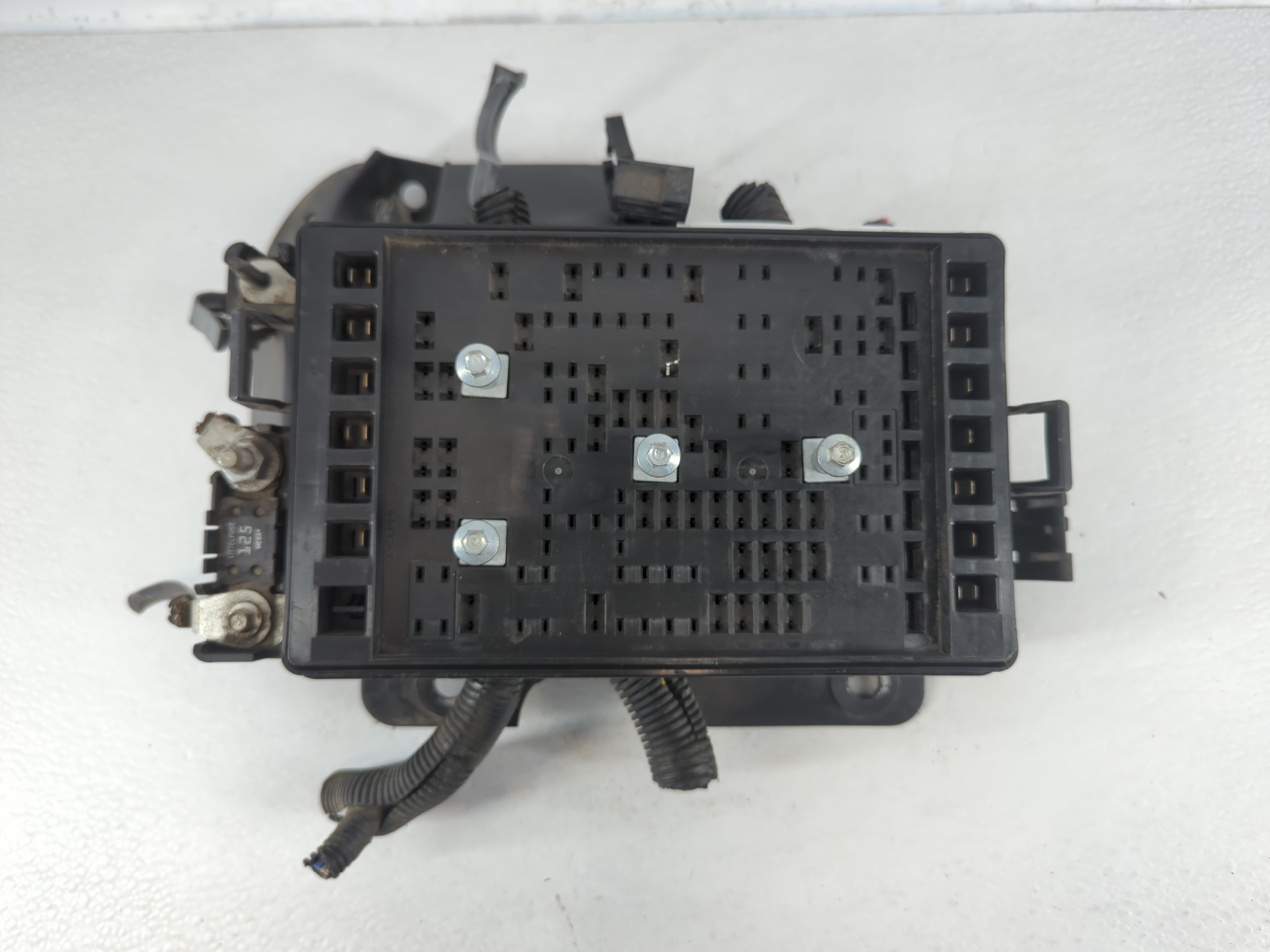 2006-2006 Chevrolet Trailblazer Ext Fusebox Fuse Box Relay Module 855819 - Oemusedautoparts1.com