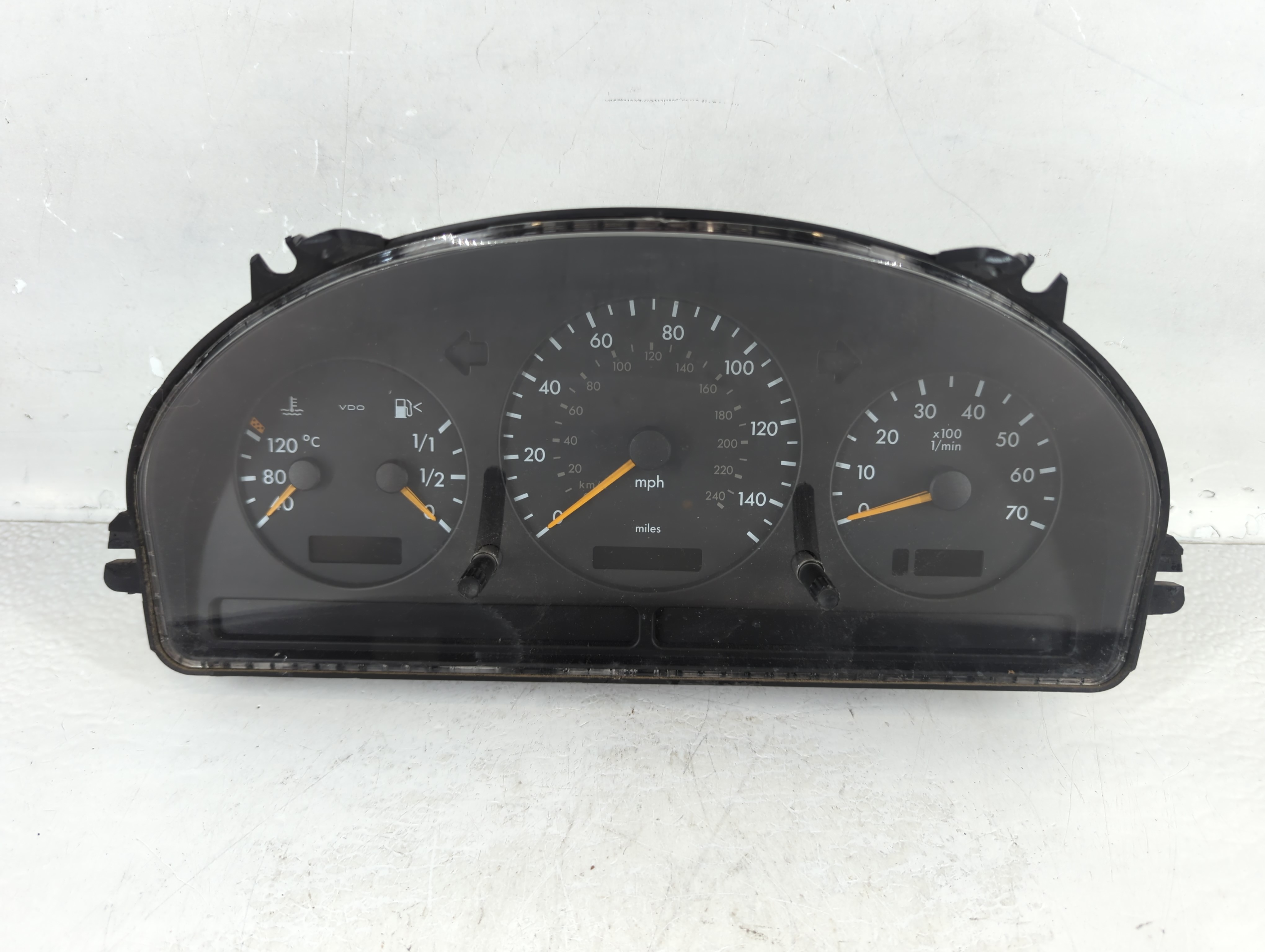 2002-2003 Mercedes-benz Ml320 Speedometer Instrument Cluster Gauges 855877 - Oemusedautoparts1.com
