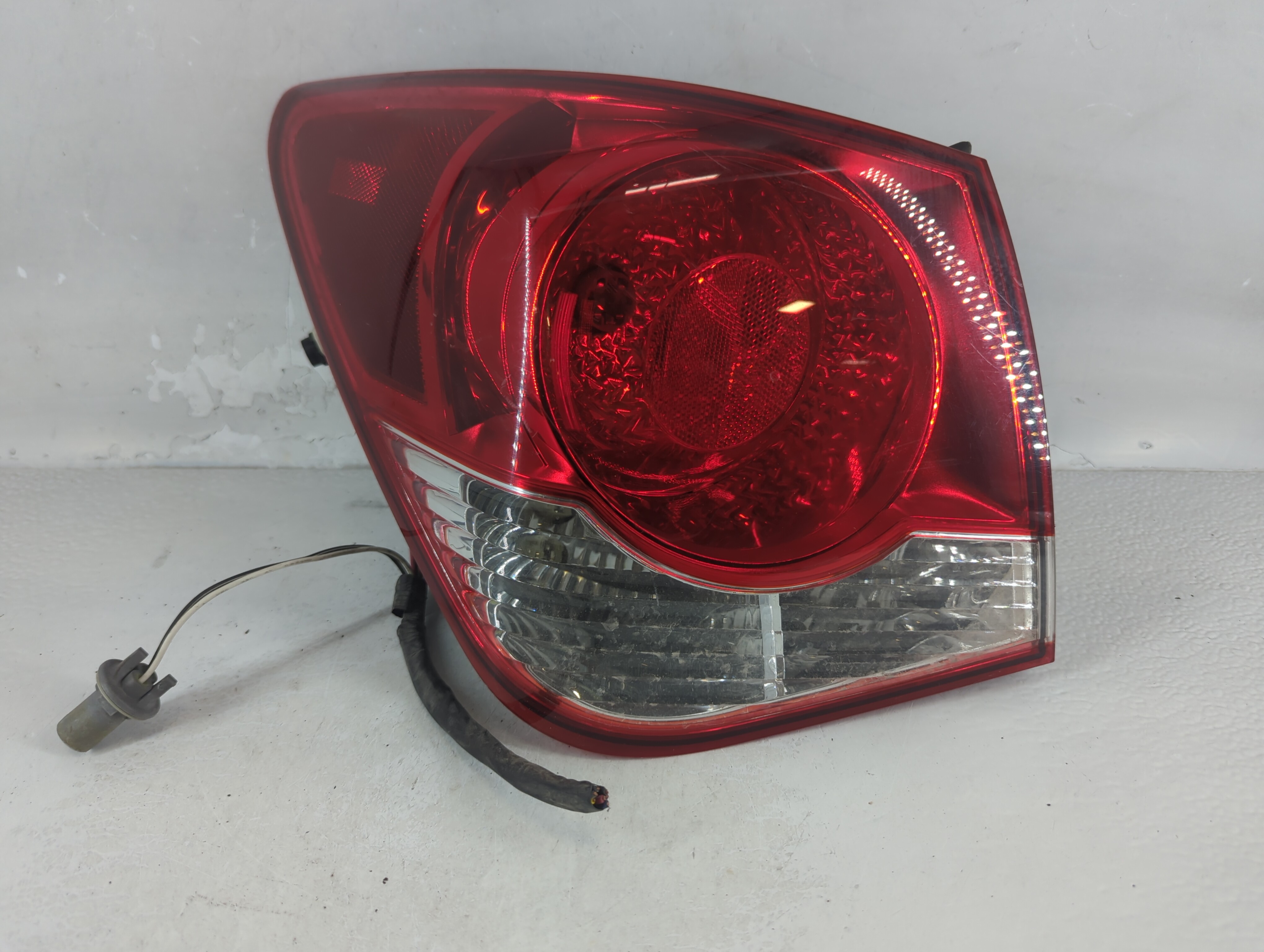 2011-2016 Chevrolet Cruze Driver Left Side Tail Light Taillight Oem 855933 - Oemusedautoparts1.com