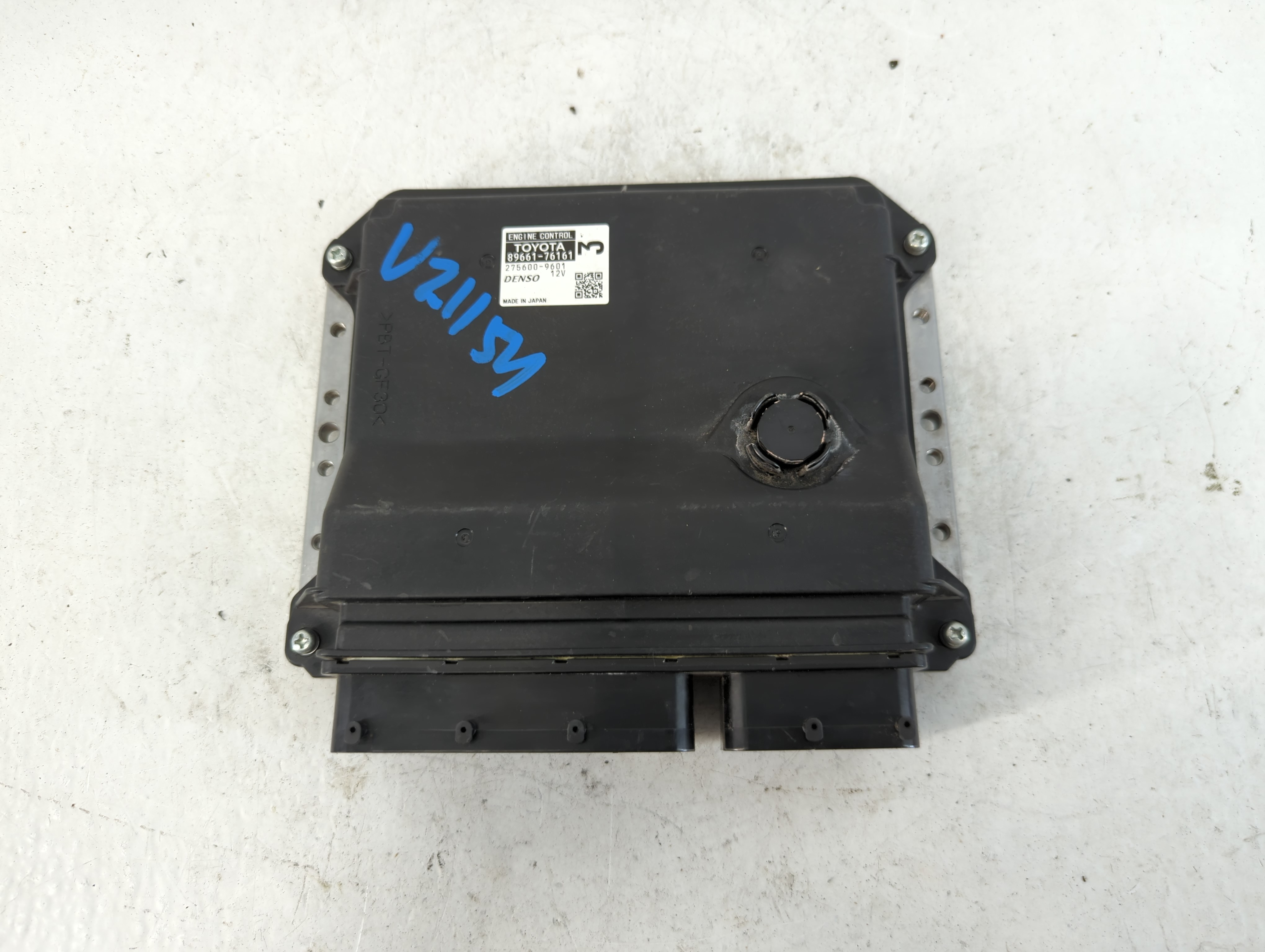 Picture of 2015-2017 Lexus Ct200h Engine Control Computer Ecu Pcm Ecm Pcu Oem 855951