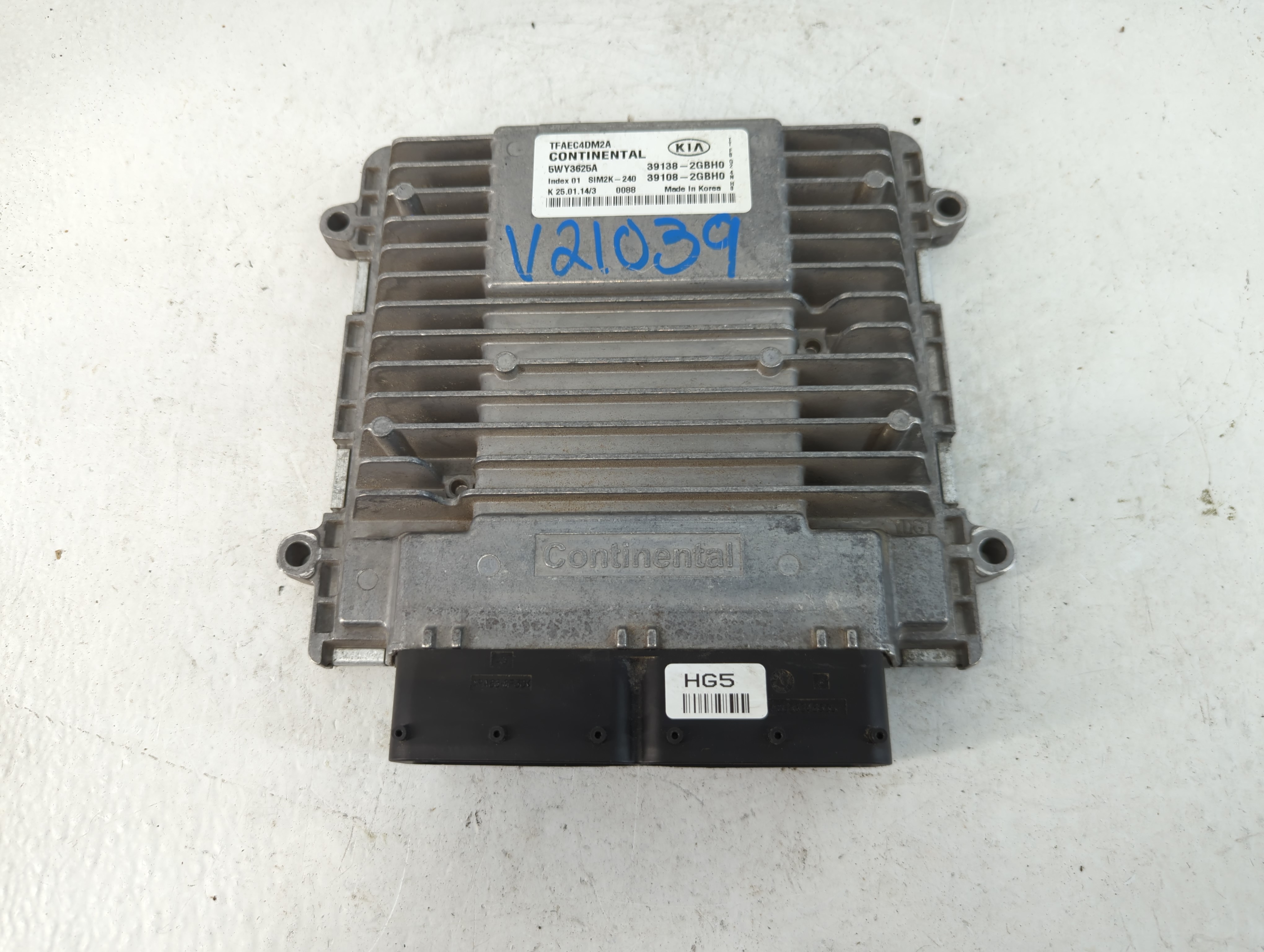 Picture of 2014-2015 Kia Optima Engine Control Computer Ecu Pcm Ecm Pcu Oem 855952