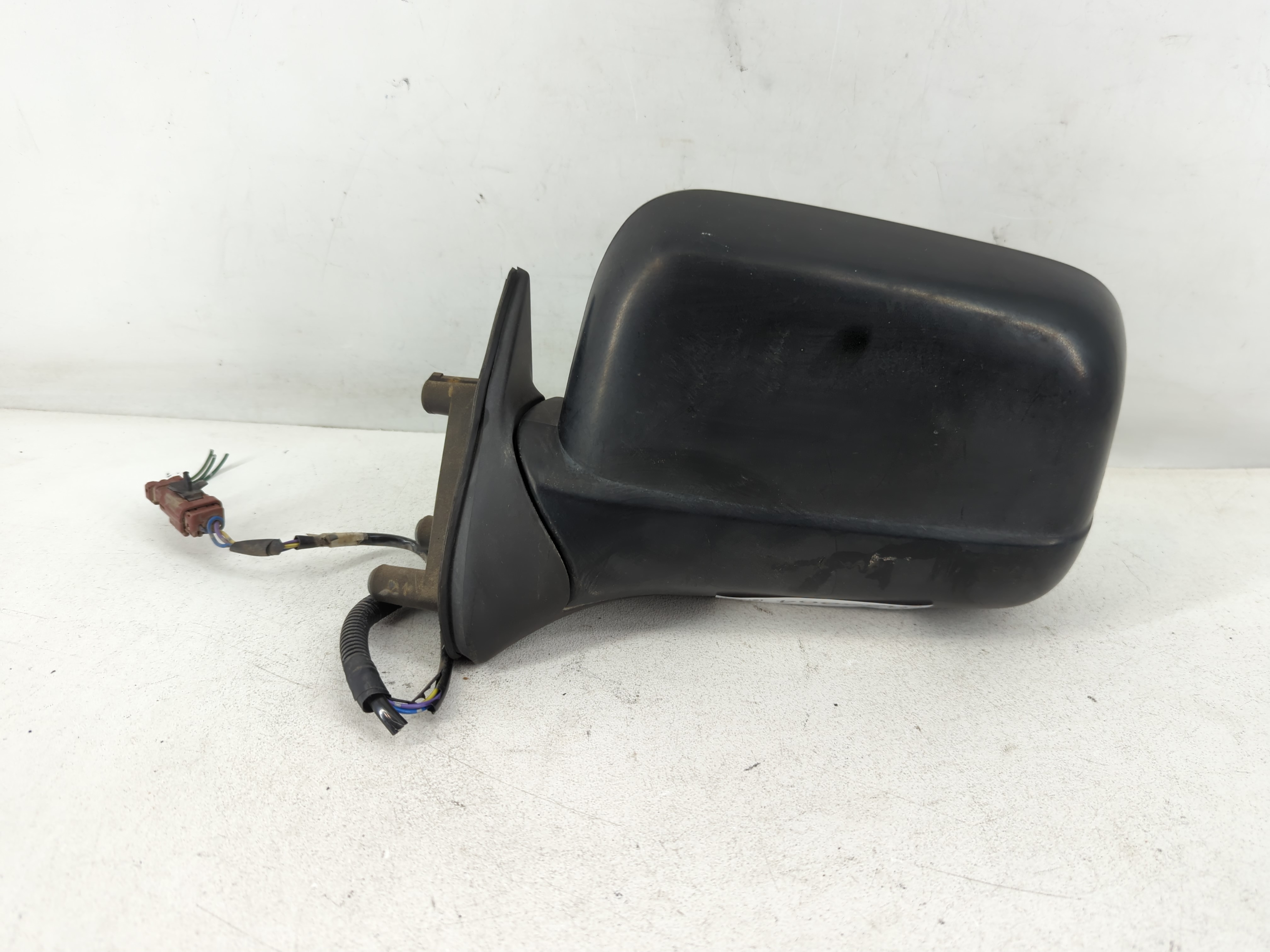 2000-2004 Nissan Xterra Driver Left Side View Power Door Mirror Black 855964 - Oemusedautoparts1.com