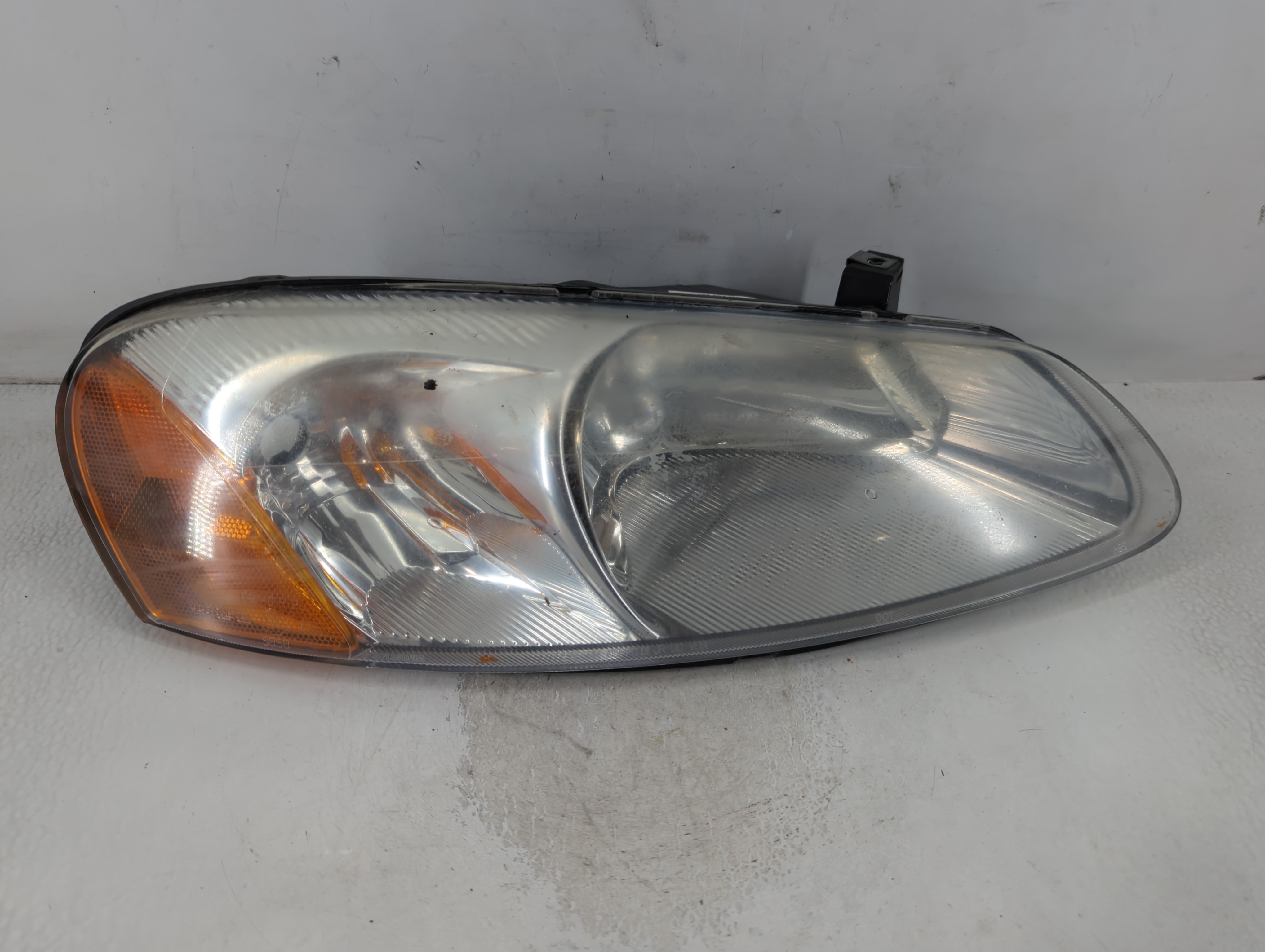 2001-2006 Dodge Stratus Passenger Right Side Tail Light Taillight Oem 856053 - Oemusedautoparts1.com