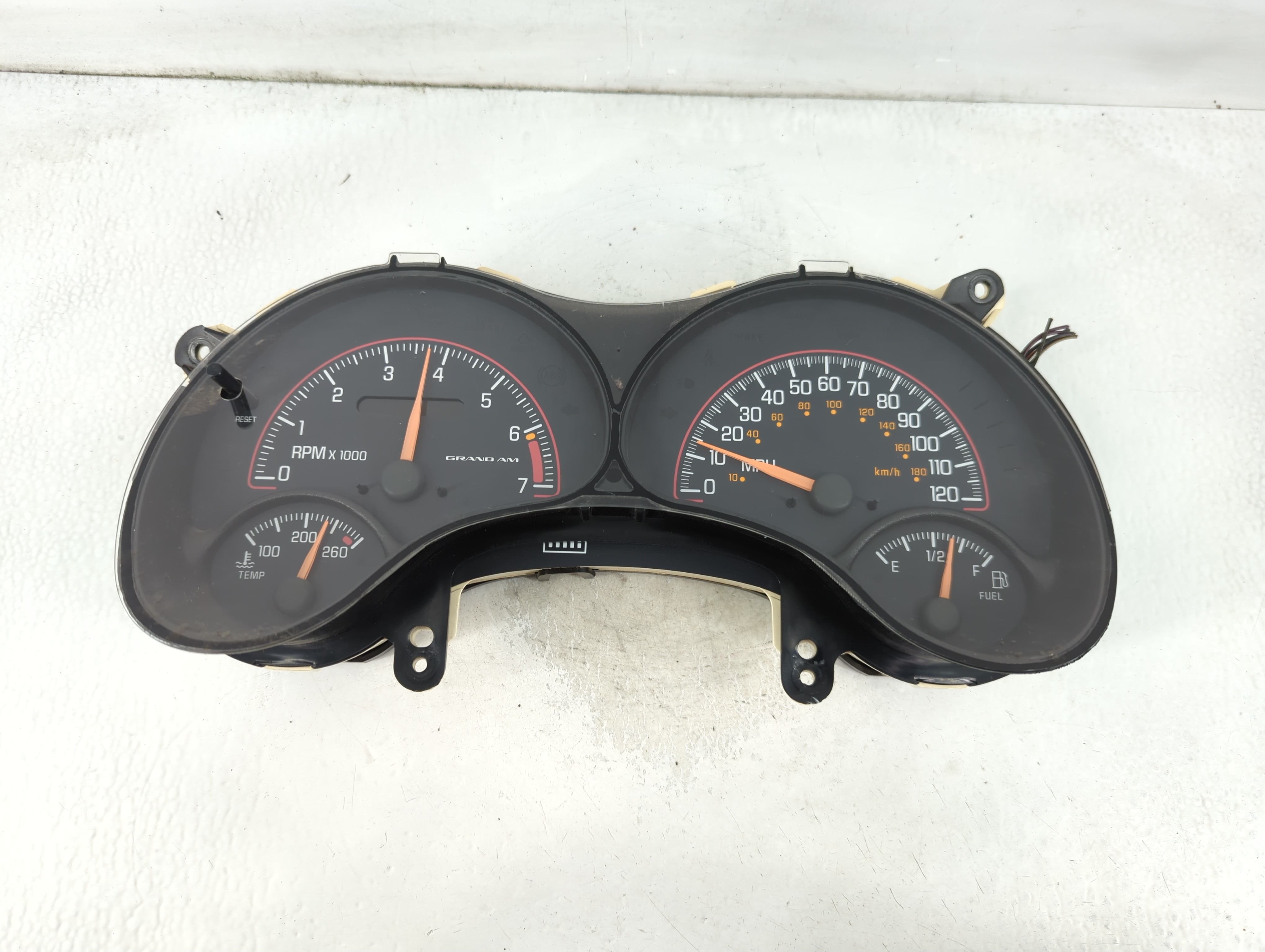 2000-2005 Pontiac Grand Am Speedometer Instrument Cluster Gauges 856064 - Oemusedautoparts1.com