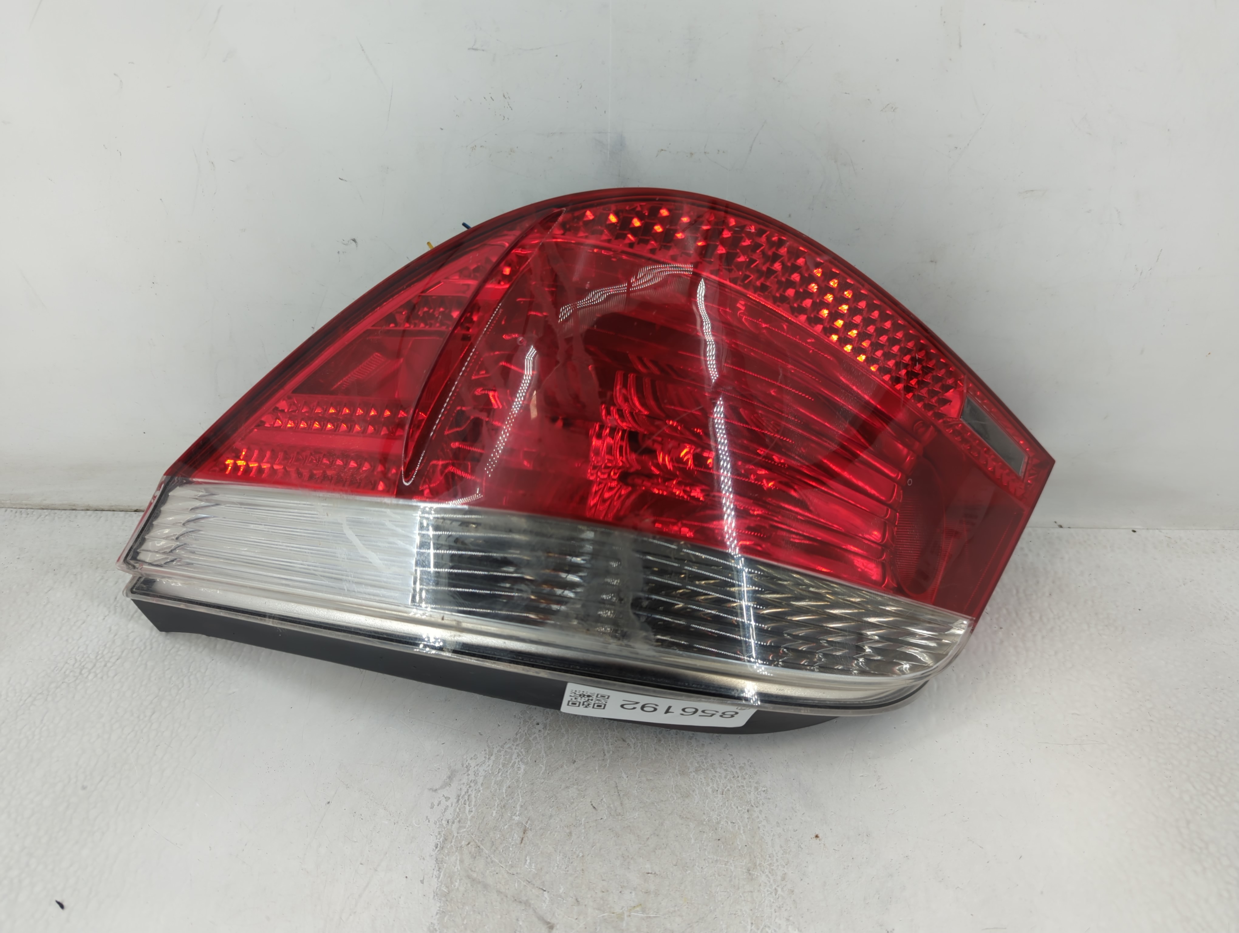 2004-2007 Bmw 530i Driver Left Side Tail Light Taillight Oem 856192 - Oemusedautoparts1.com