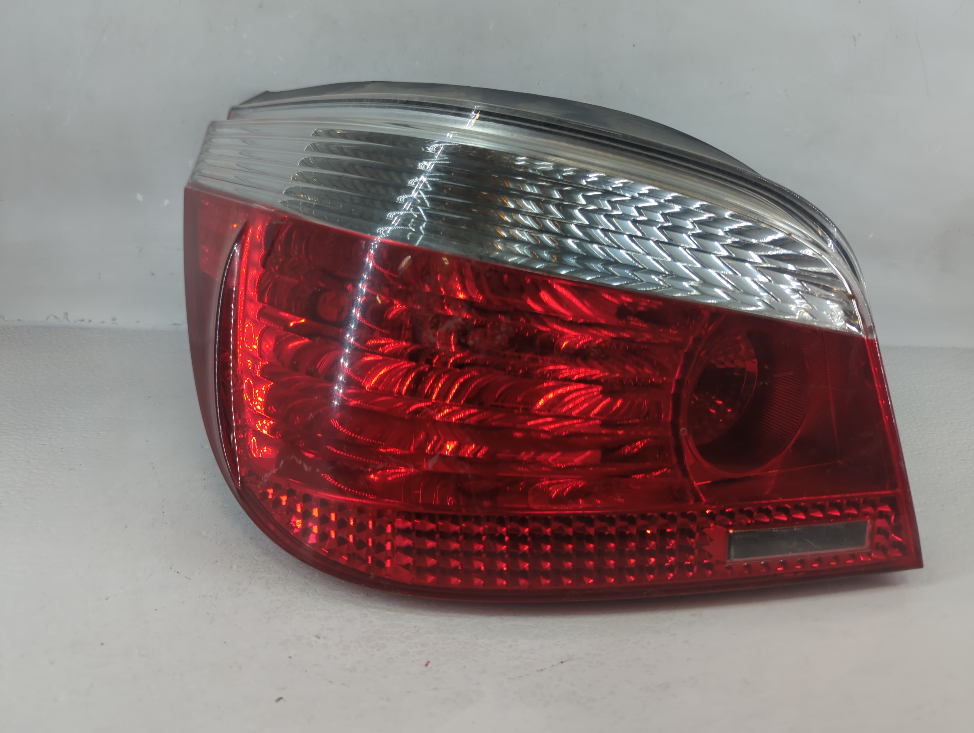 2004-2007 Bmw 530i Passenger Right Side Tail Light Taillight Oem 856243 - Oemusedautoparts1.com