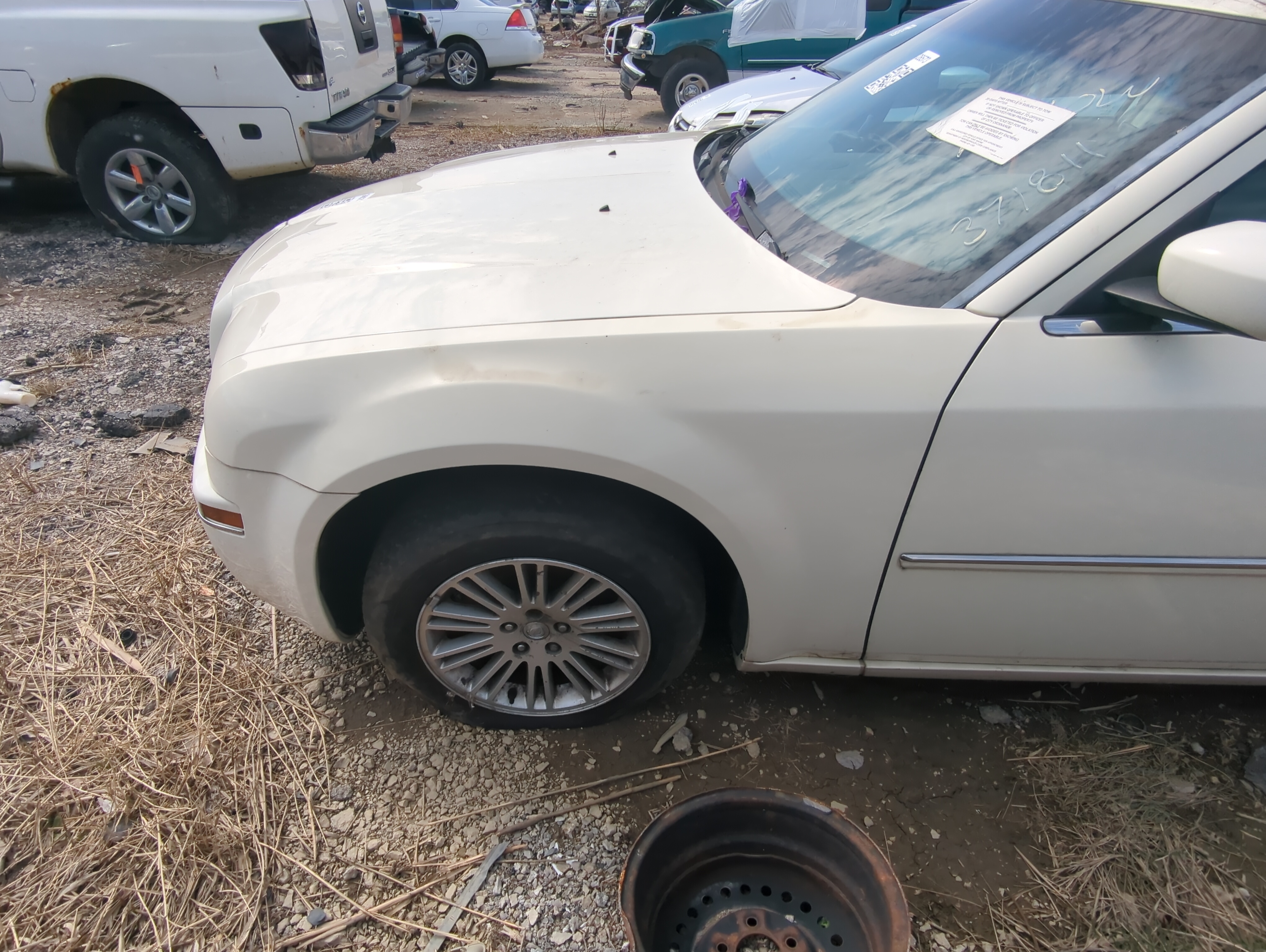 Picture of 2005-2010 Chrysler 300 Driver Fender 856301