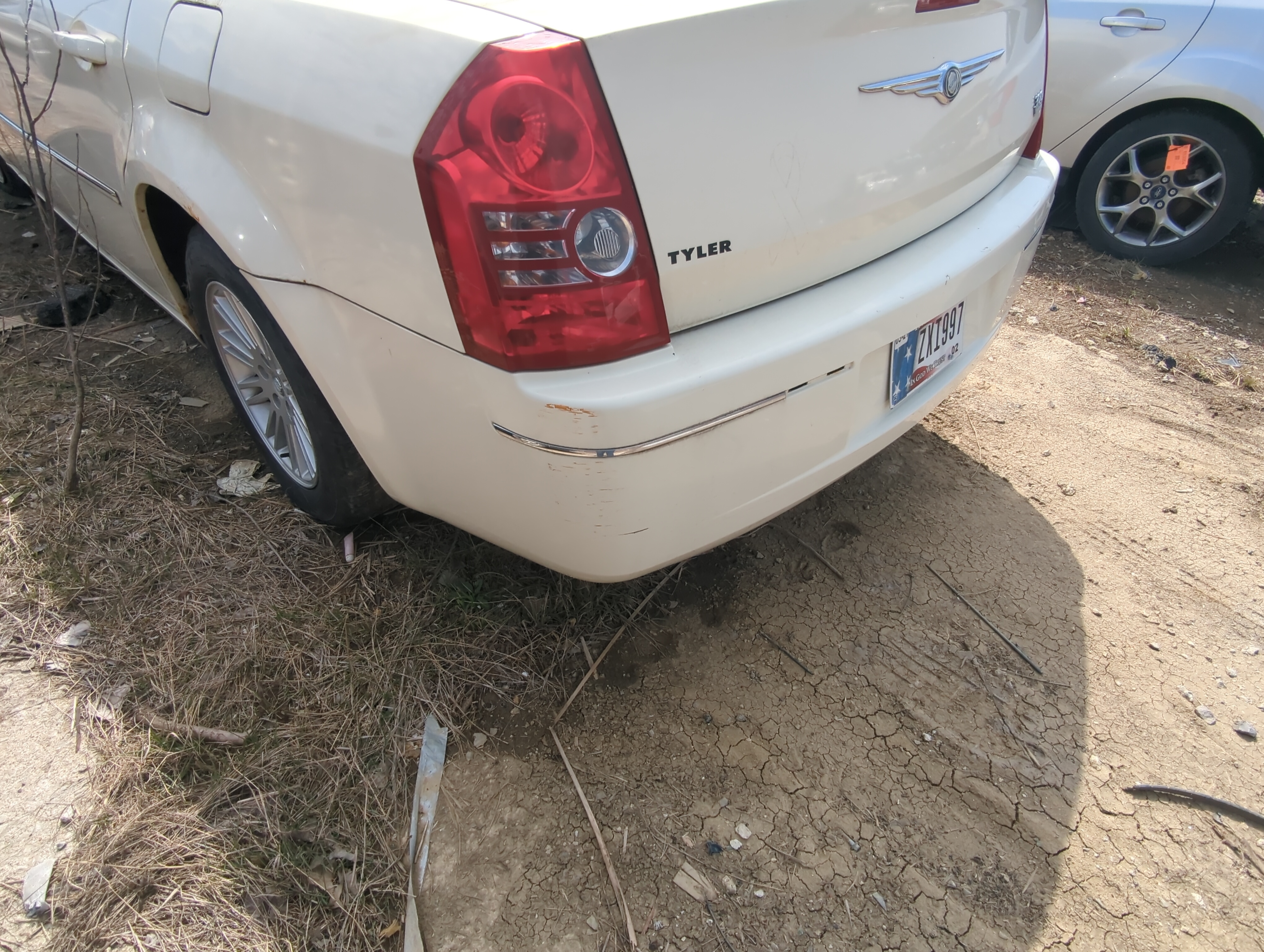 Picture of 2005-2010 Chrysler 300 Rear Bumper Assembly Oem 856319