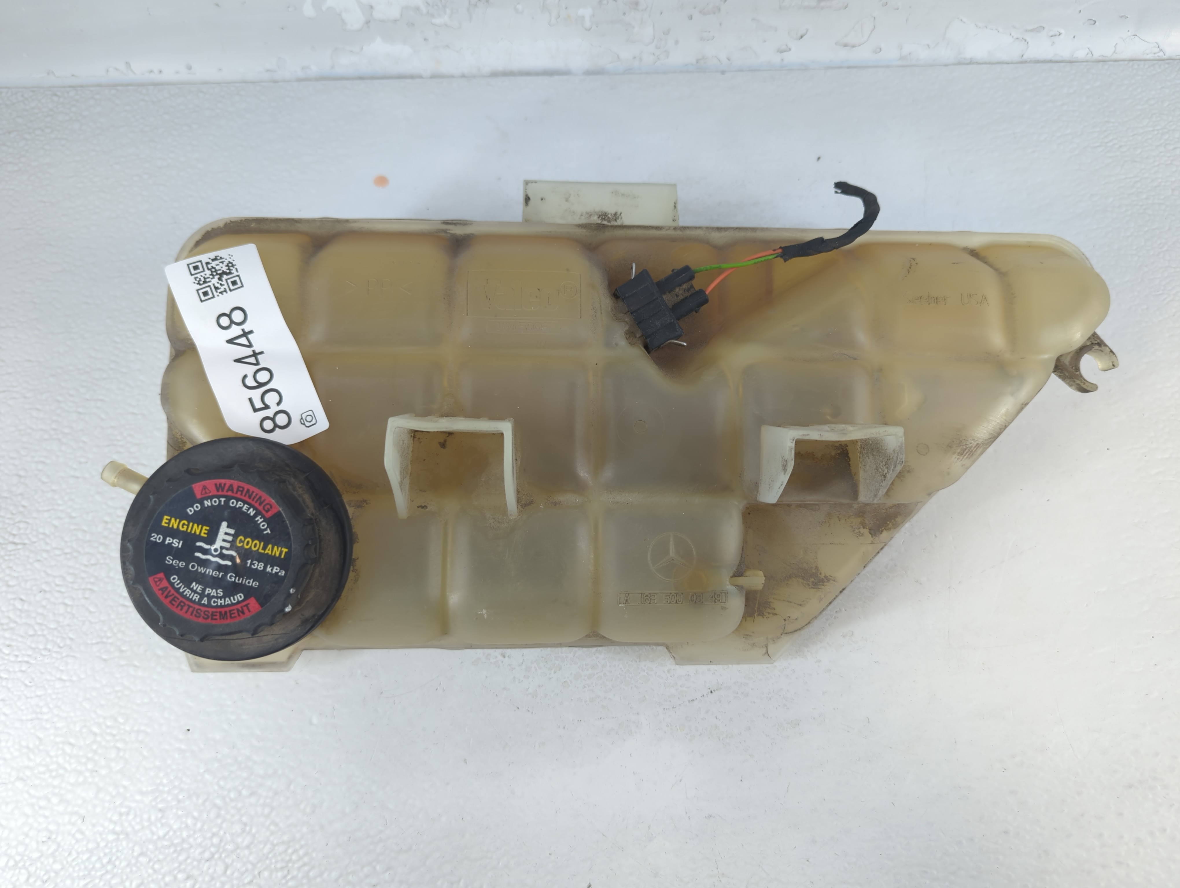 1998 Mercedes-benz Ml320 Radiator Coolant Overflow Expansion Tank Bottle 856448 - Oemusedautoparts1.com