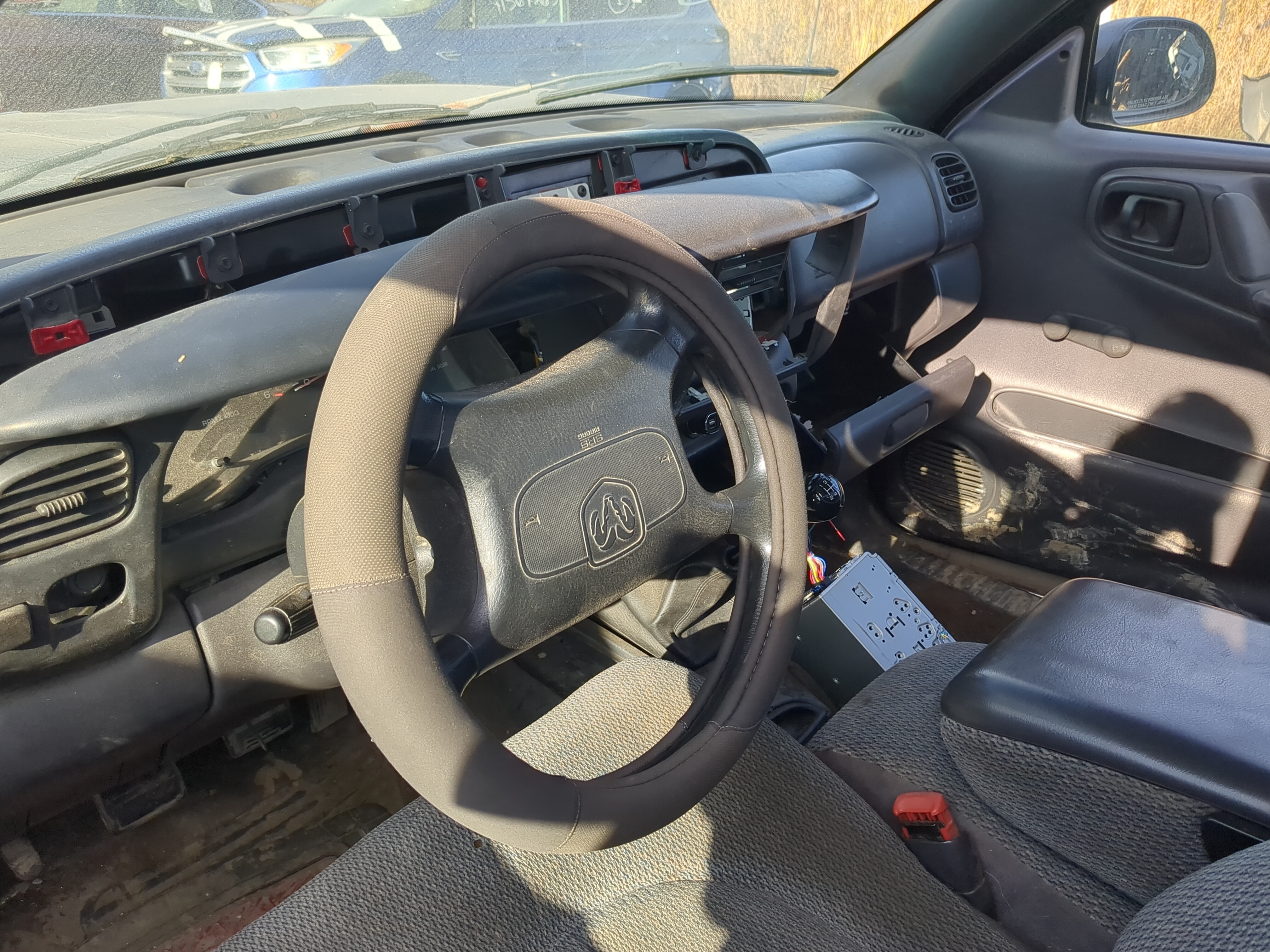 Picture of Dodge Dakota (mid-size) Dakota Air Bag Driver Left Steering Wheel Mounted 856820