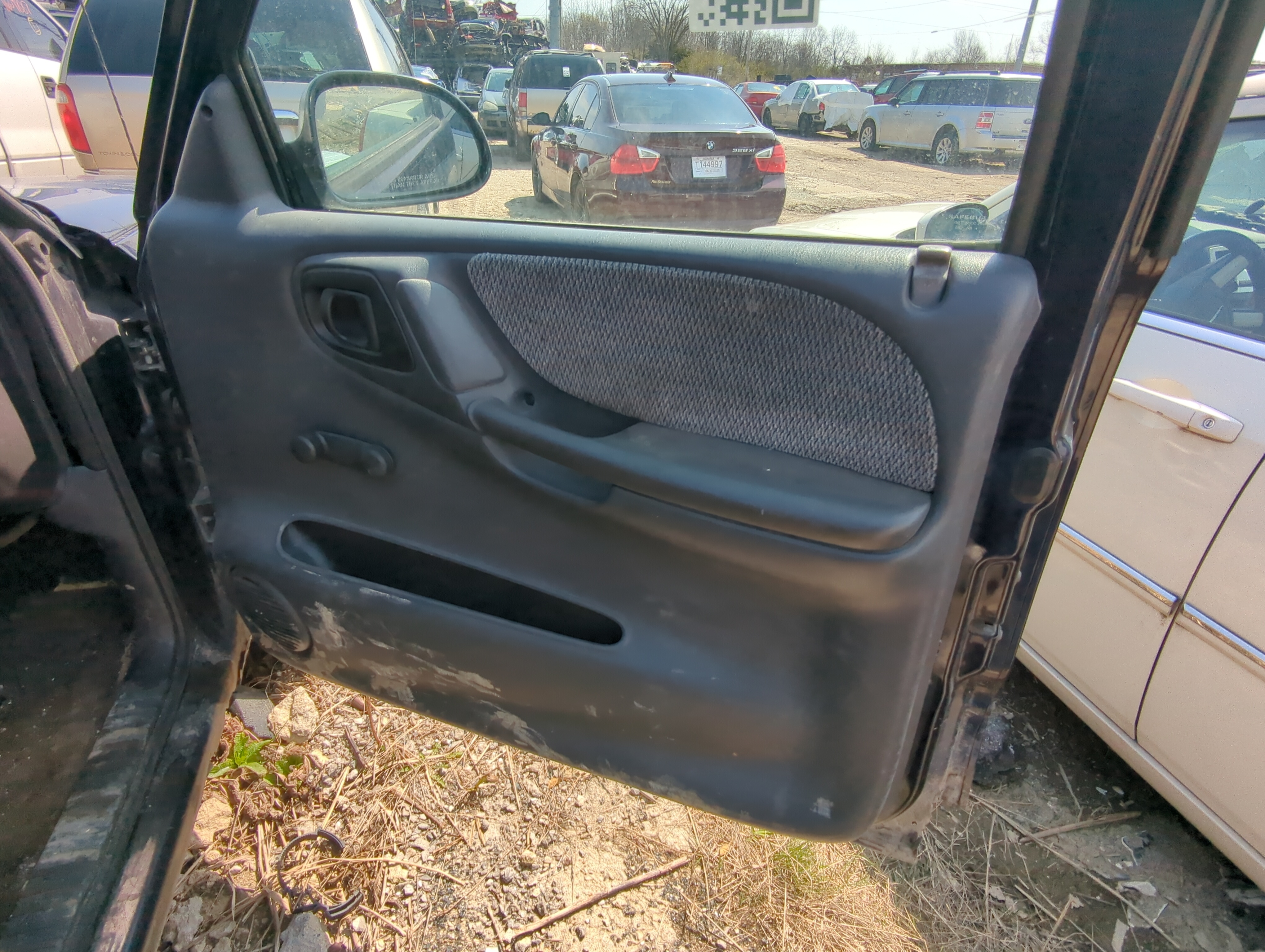 Picture of Door Panels 1998 DODGE DAKOTA (MID-SIZE) DAKOTA