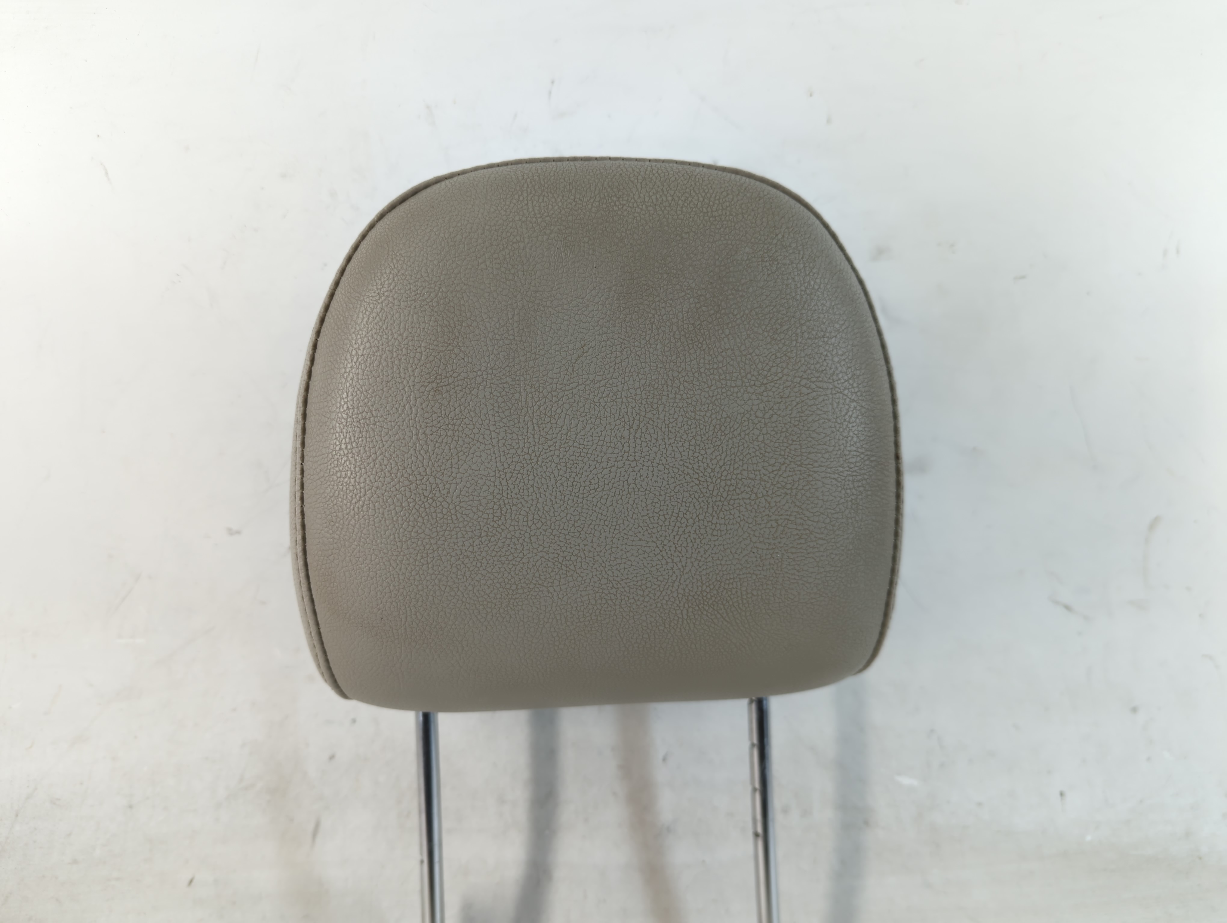 2005-2007 Chrysler 300 Headrest Head Rest Front Driver Passenger Seat 857109 - Oemusedautoparts1.com