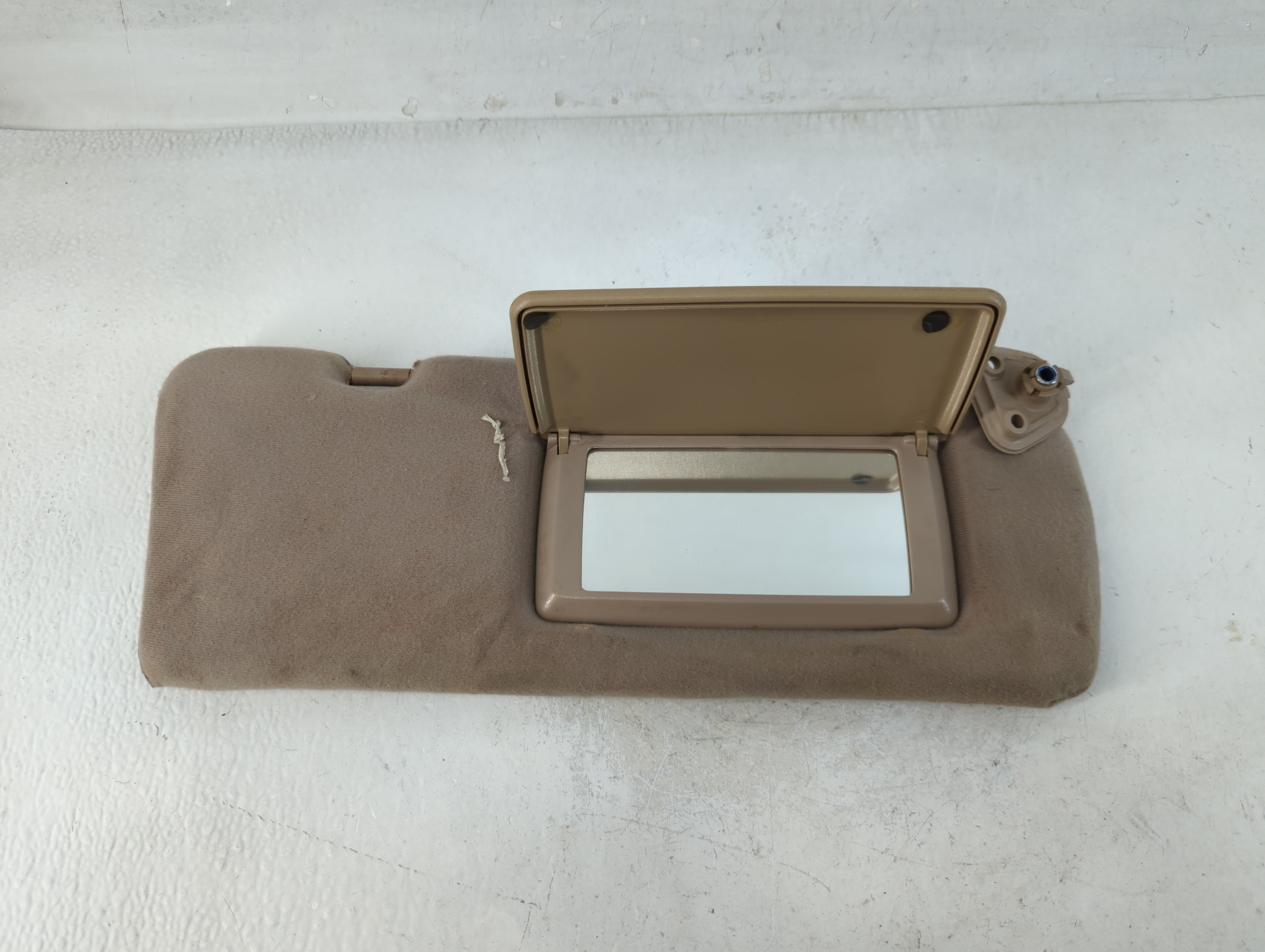 1997 Toyota Camry Passenger Sun Visor Mirror Right Sunvisor Dark Tan 857130 - Oemusedautoparts1.com