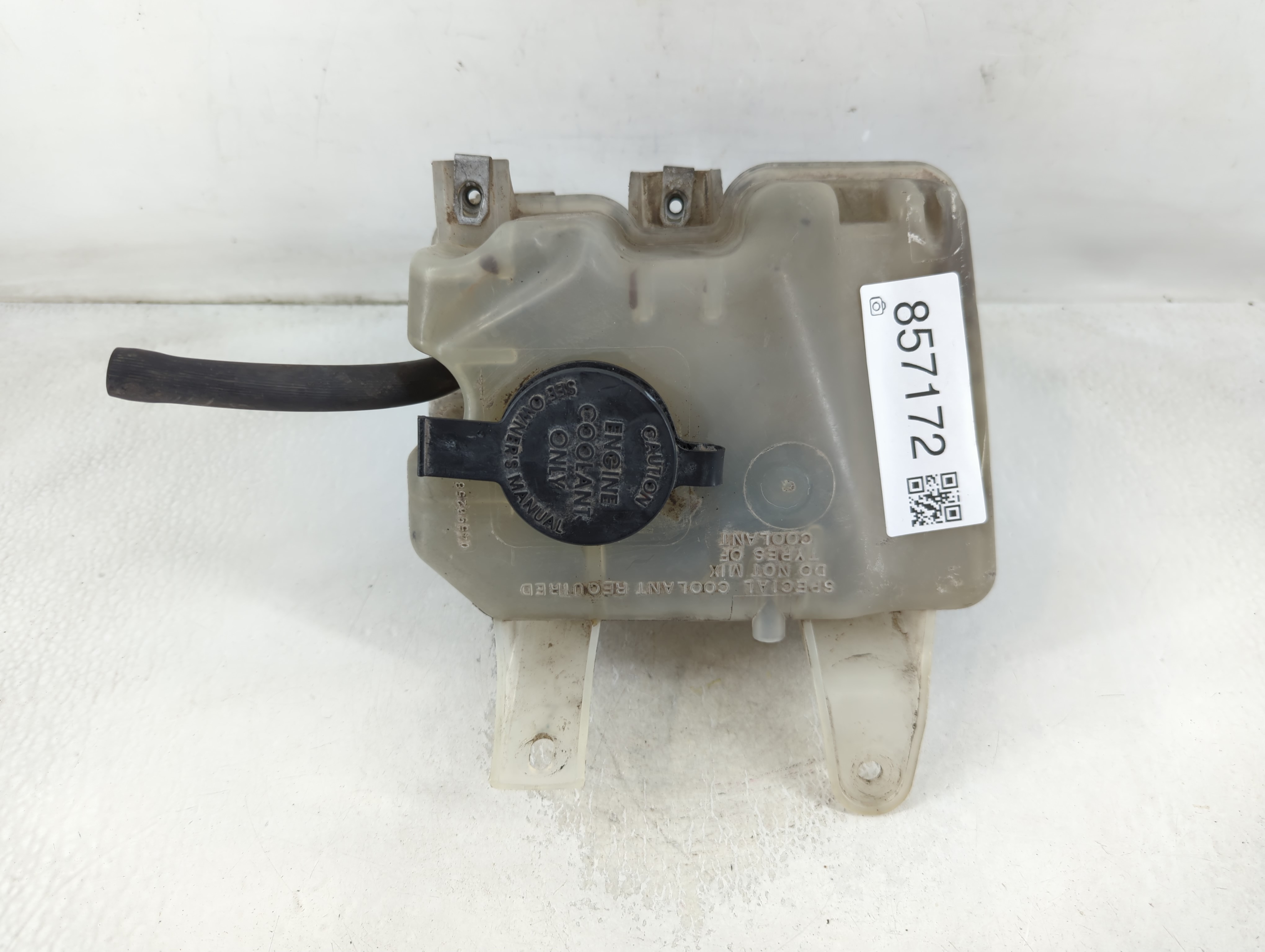 2004-2006 Dodge Stratus Windshield Washer Fluid Reservoir Bottle Oem 857172 - Oemusedautoparts1.com