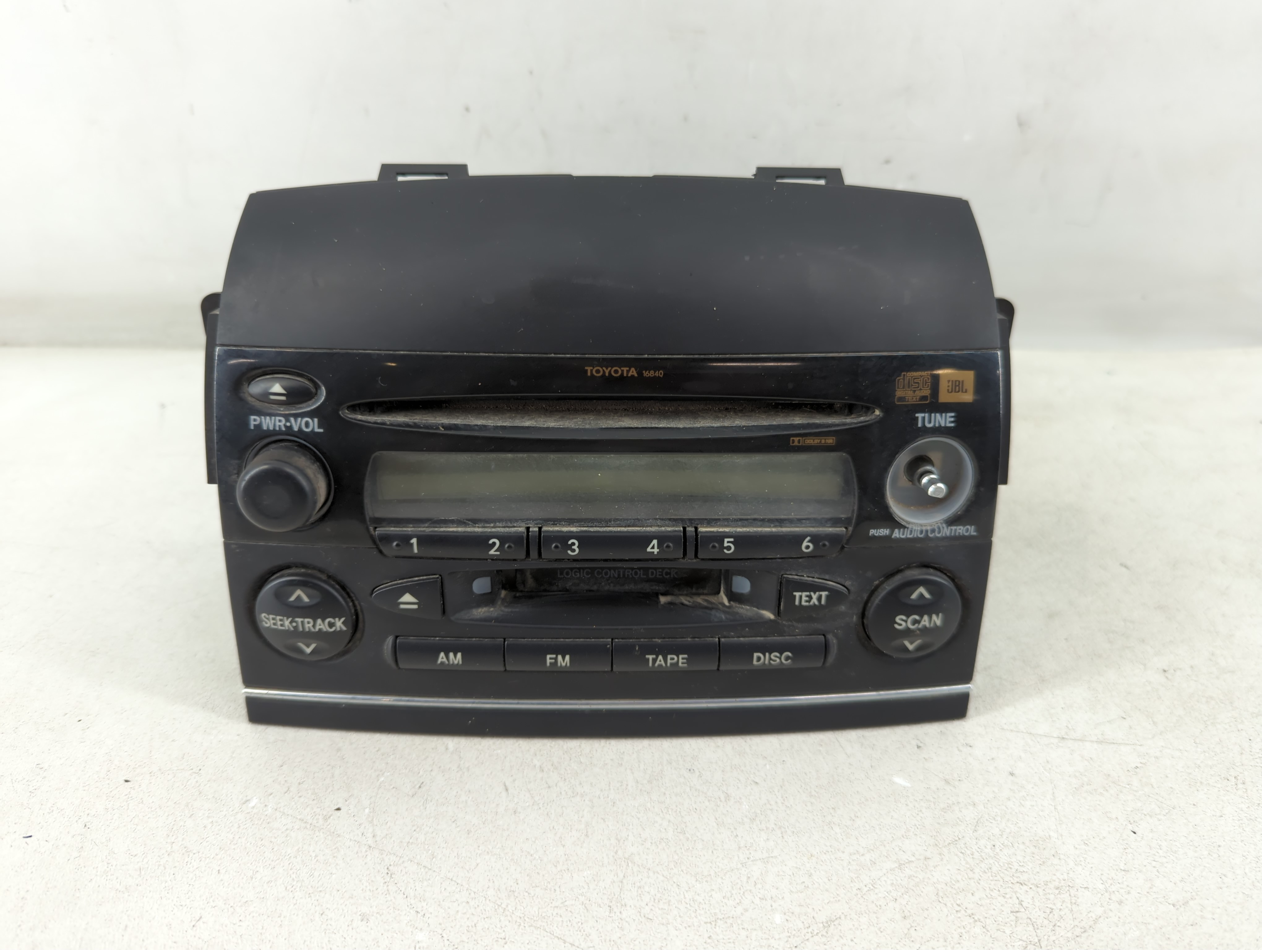 2004 Toyota Sienna Am Fm Cd Player Radio Receiver 857906 - Oemusedautoparts1.com