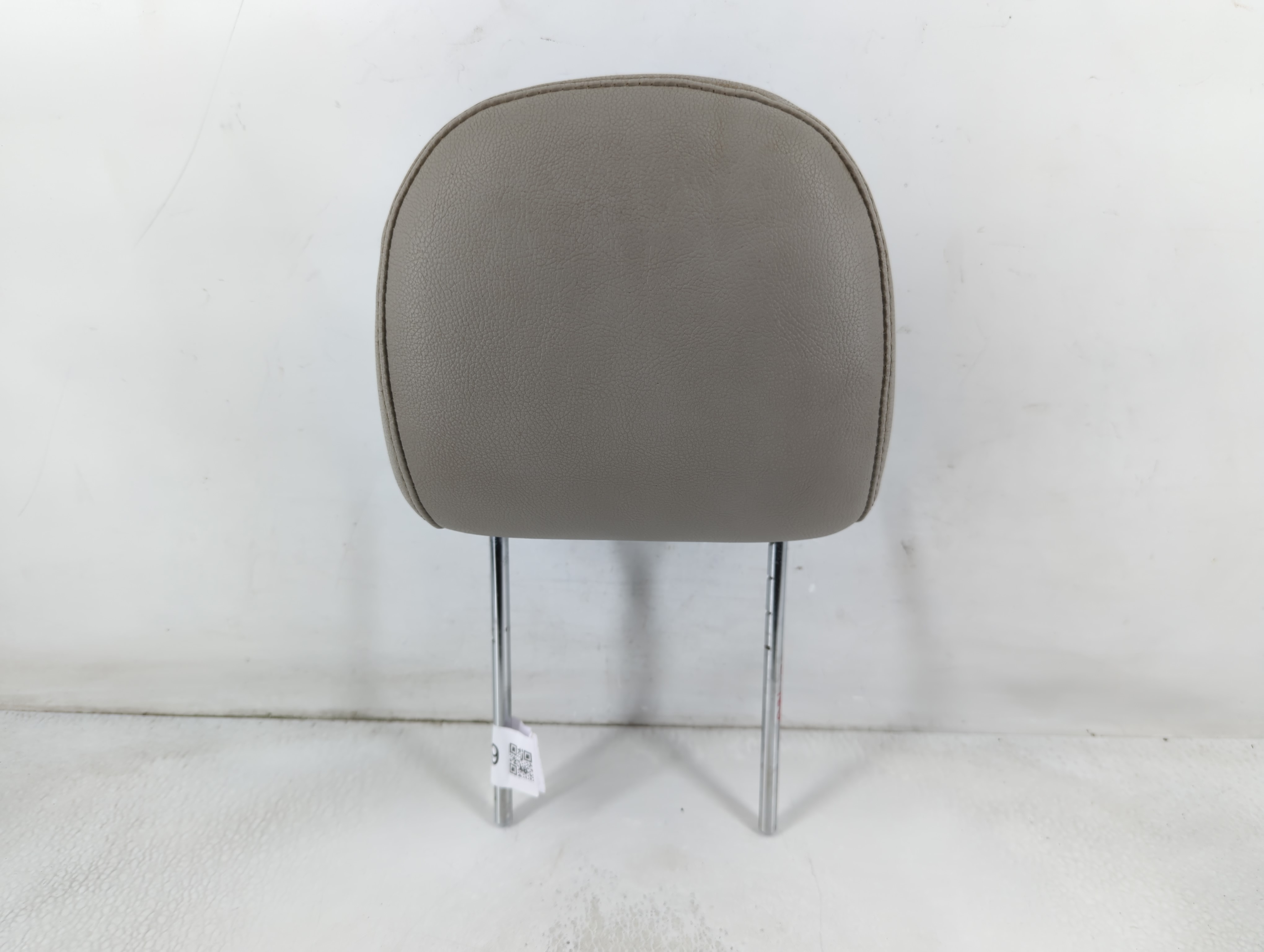 2005-2007 Chrysler 300 Headrest Head Rest Front Driver Passenger Seat 858029 - Oemusedautoparts1.com