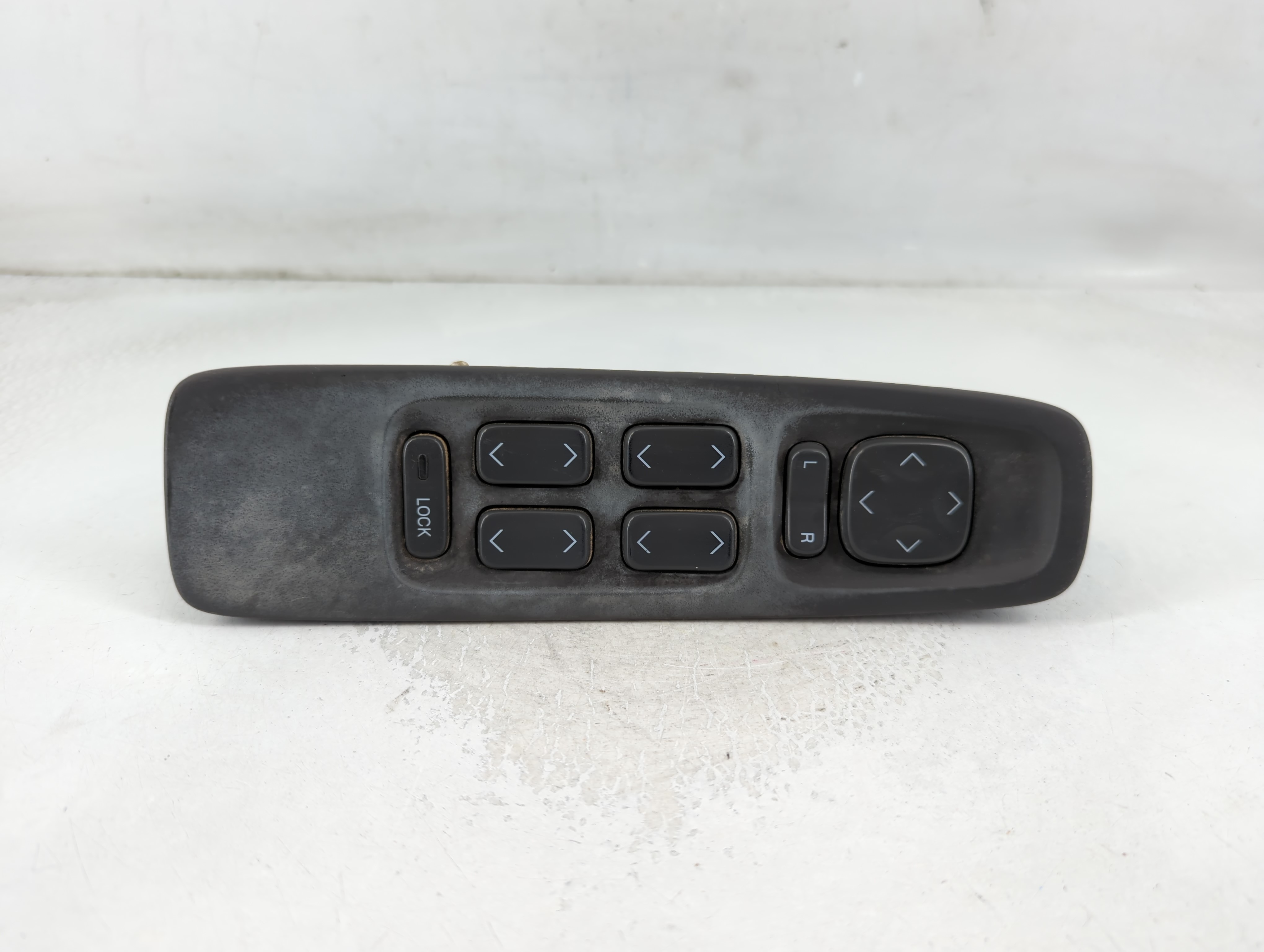 2005-2005 Cadillac Deville Driver Left Door Master Power Window Switch 858068 - Oemusedautoparts1.com