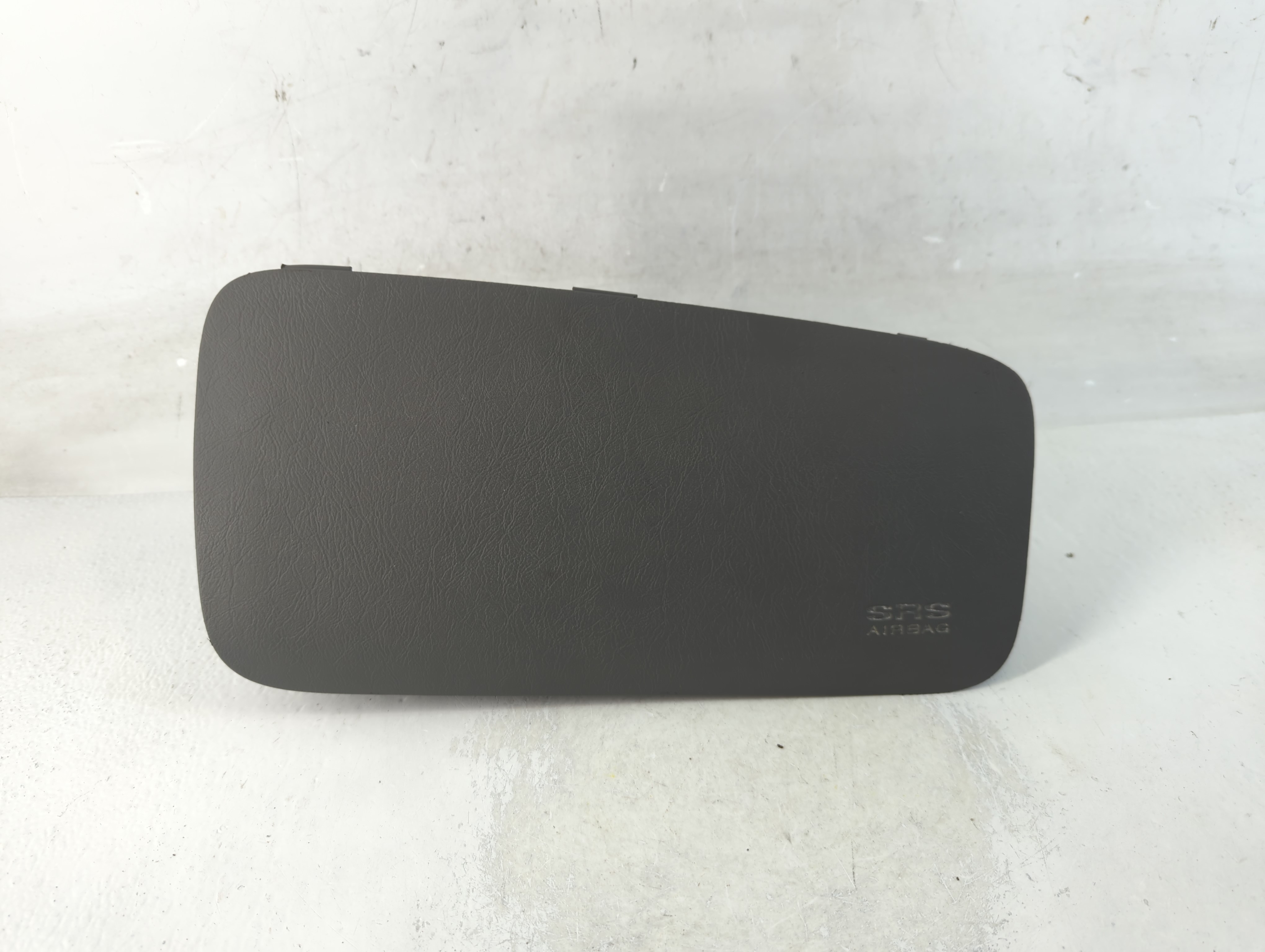 Picture of 2005-2009 Hyundai Tucson Air Bag Passenger Right Dashboard Oem 858119